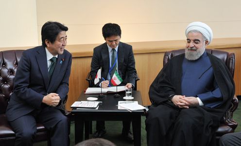 Photograph of the Japan-Iran Summit Meeting