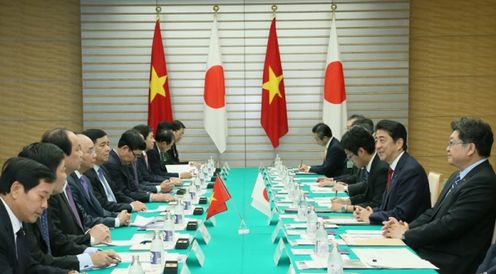 Photograph of the Japan-Viet Nam Summit Meeting