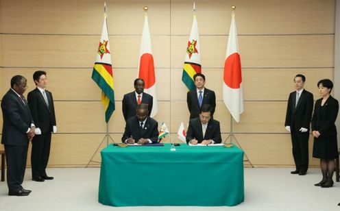 Photograph of the leaders attending the signing ceremony