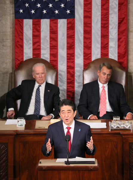 Photograph of the Prime Minister delivering an address to a joint meeting of the U.S. Congress (4)