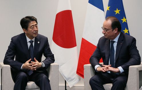 Photograph of the Japan-France Summit Meeting