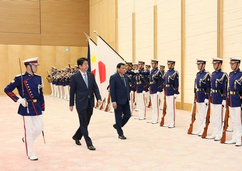 Photograph of the salute and the guard of honor ceremony