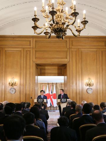 Photograph of the joint press conference (2)