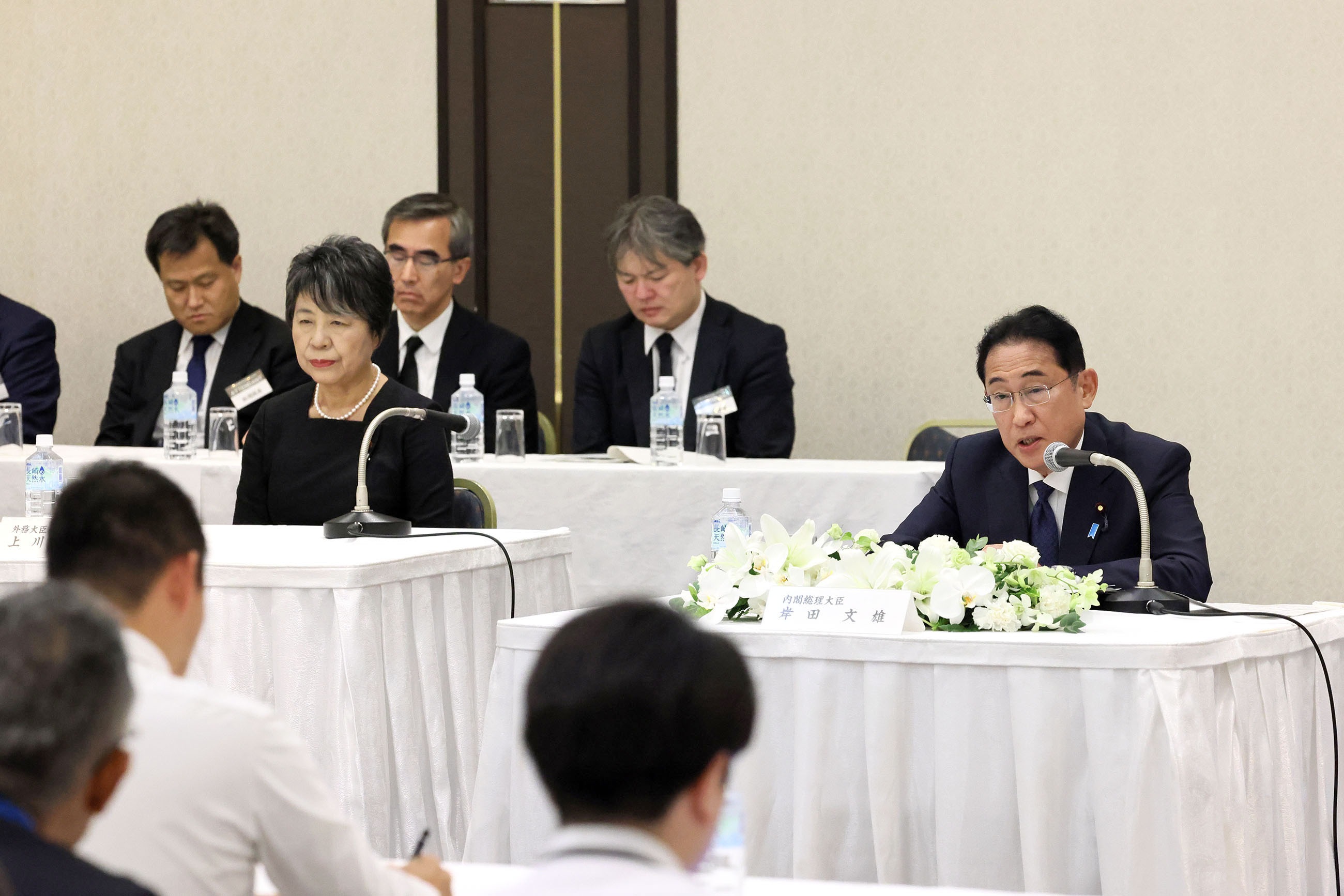 Prime Minister Kishida answering questions from the press (2)