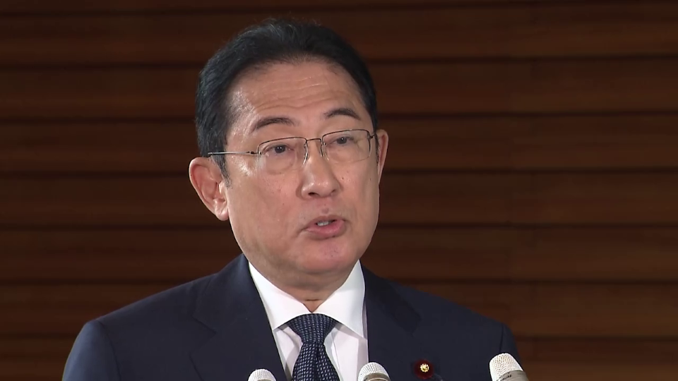 Prime Minister Kishida answering a reporter’s question