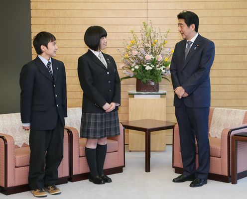 Photograph of the Prime Minister receiving the courtesy call