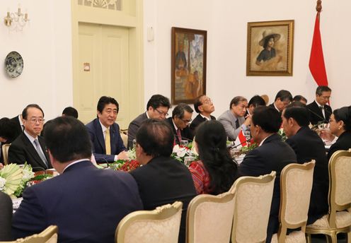 Photograph of the Japan-Indonesia Summit Meeting (3)