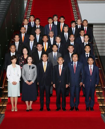 Photograph of the commemorative photograph session