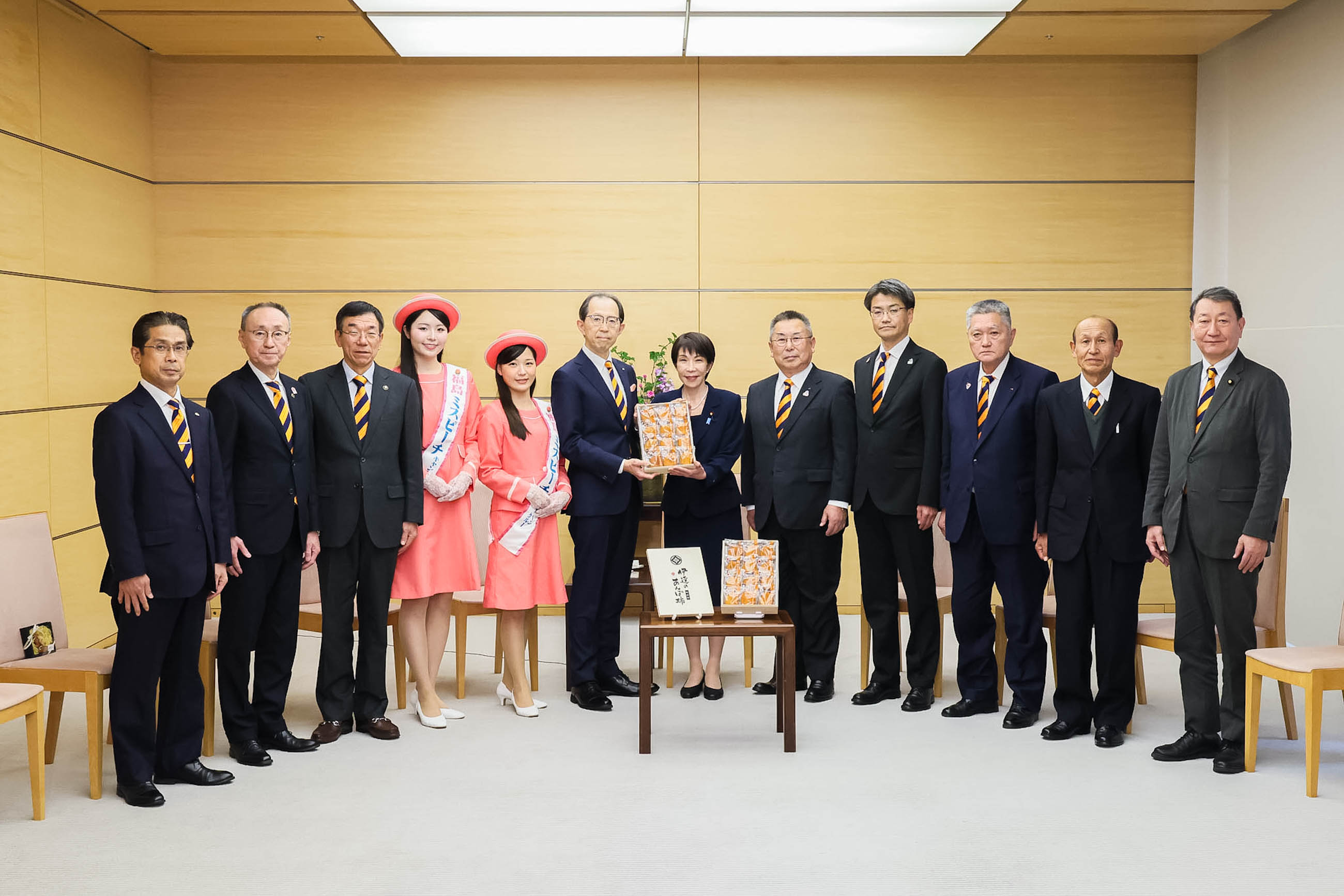 Presentation of Anpogaki Persimmons by Governor of Fukushima Prefecture and Others