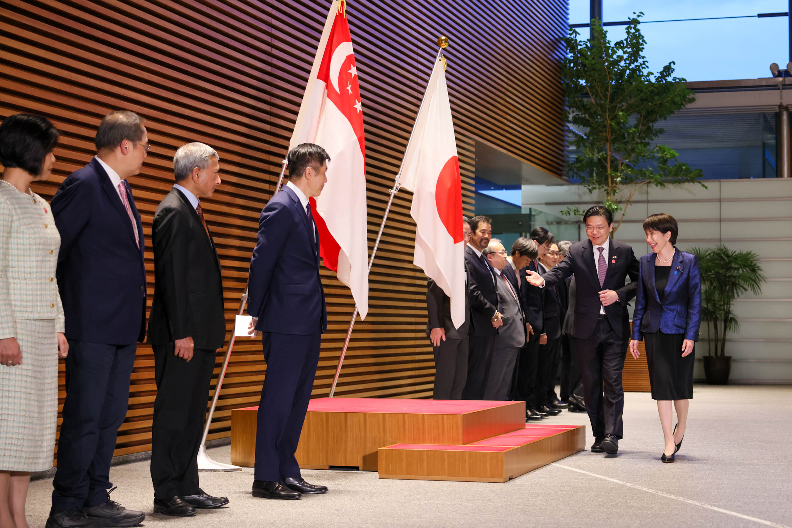 Salute and guard of honor ceremony (4)