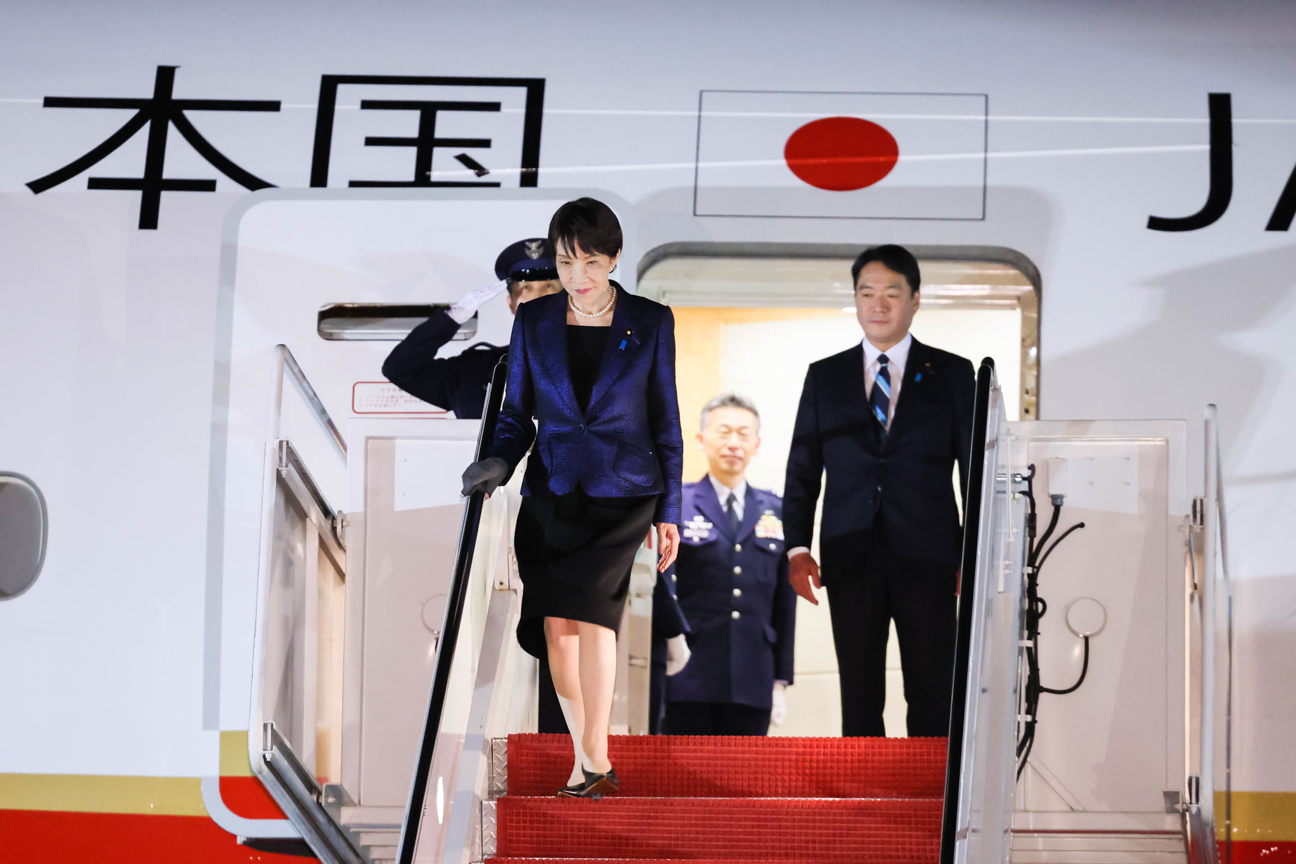 Prime Minister Takaichi arriving in the United States (2)