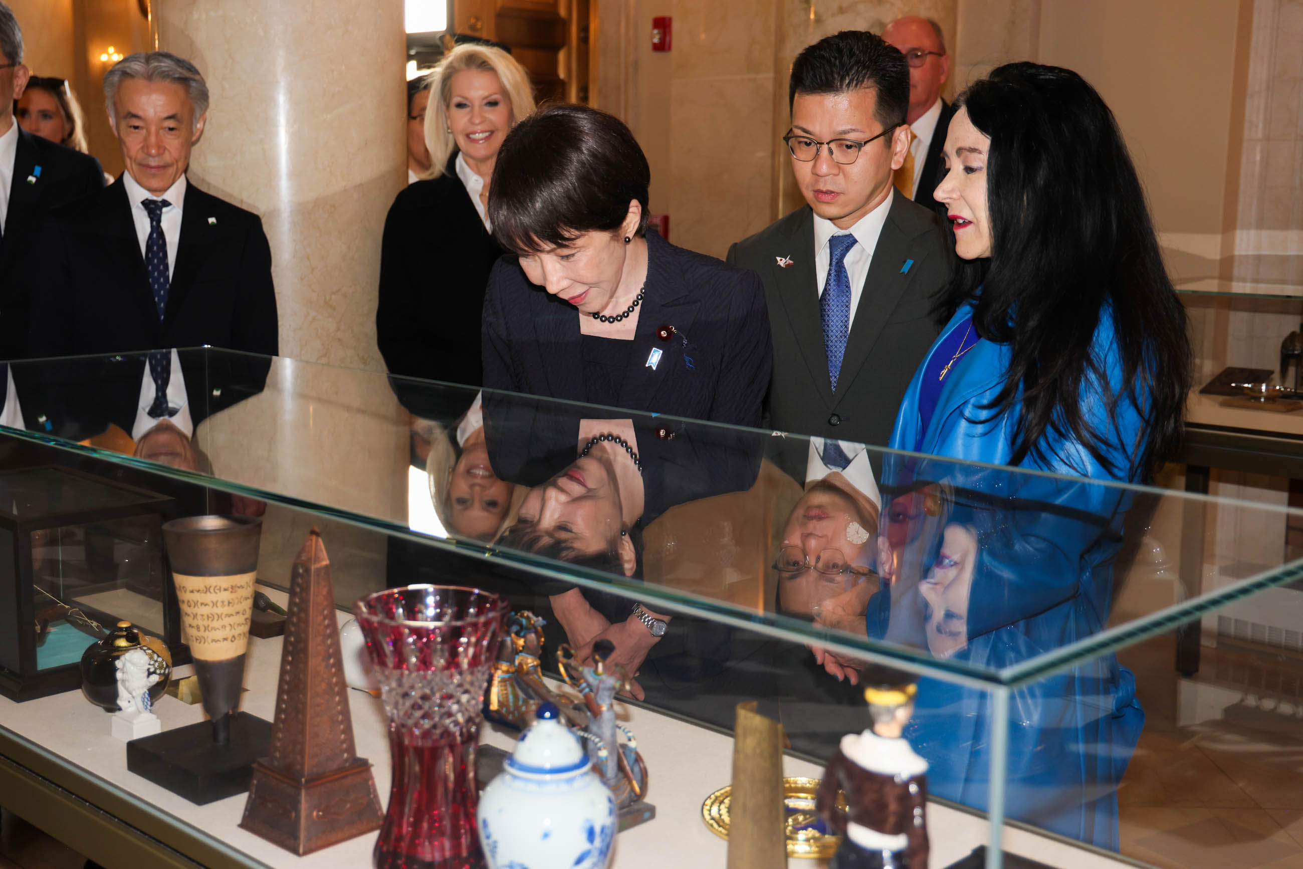 Prime Minister Takaichi visiting Arlington National Cemetery (10)