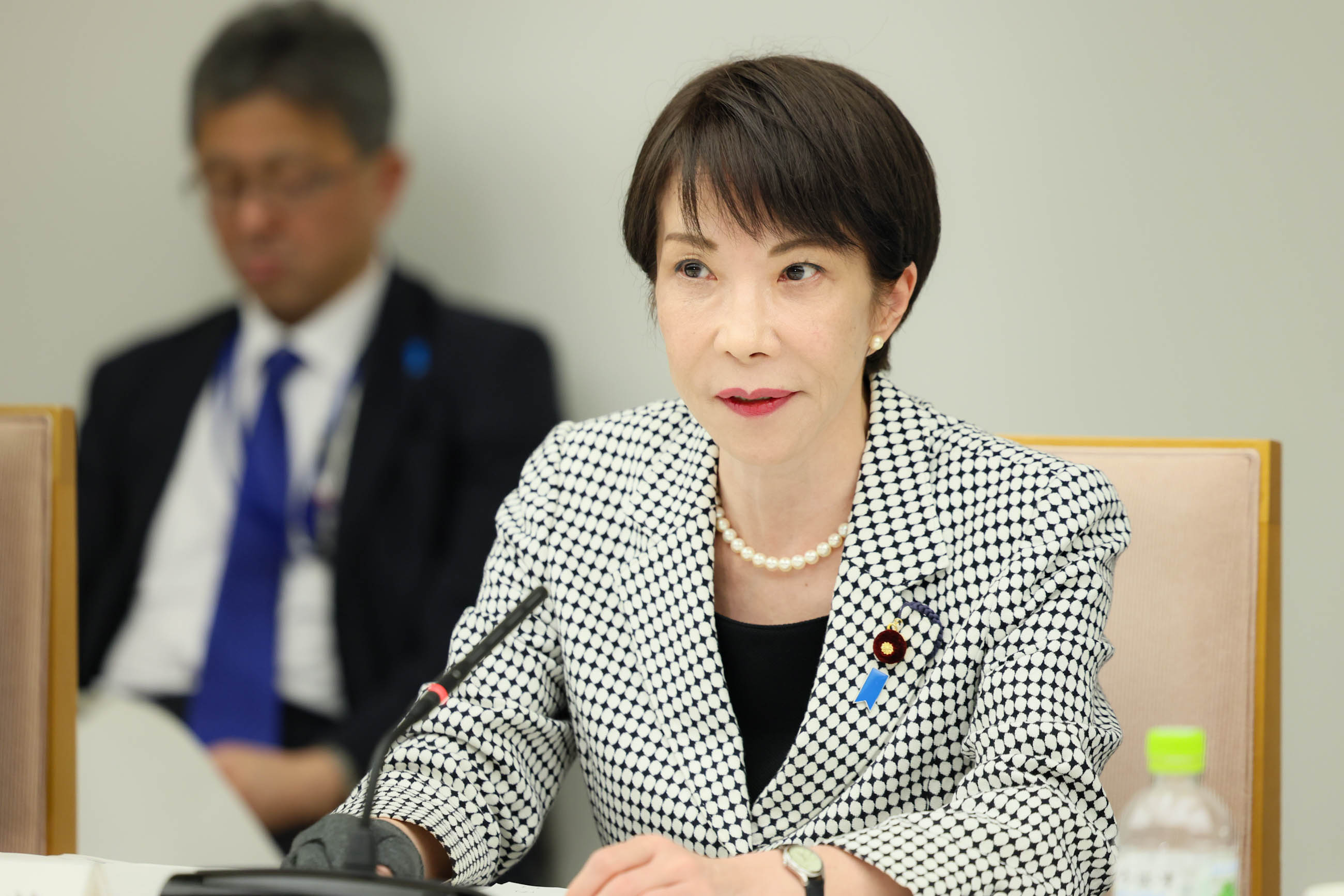 Prime Minister Takaichi wrapping up the meeting (5)