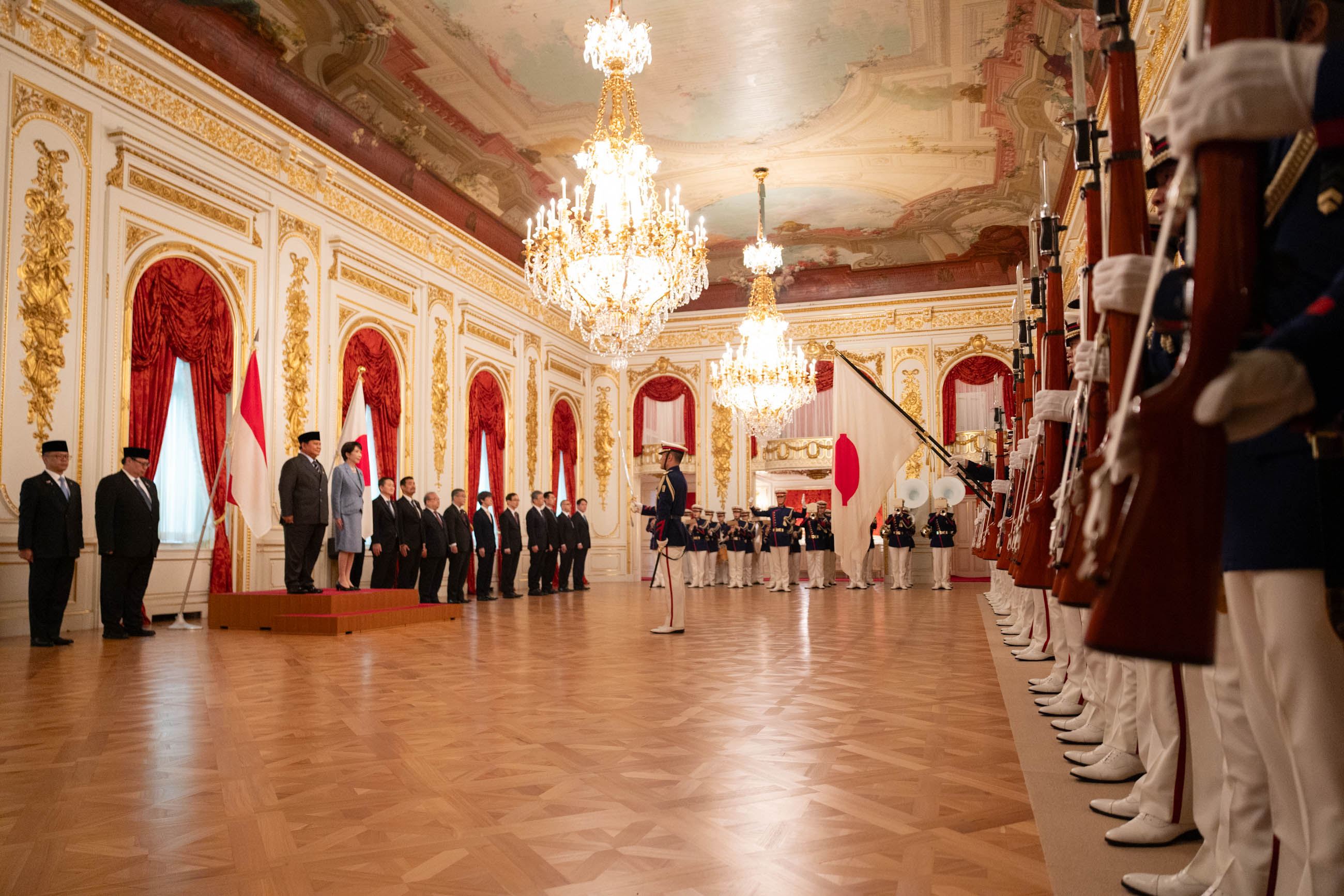 Salute and guard of honor ceremony (1)