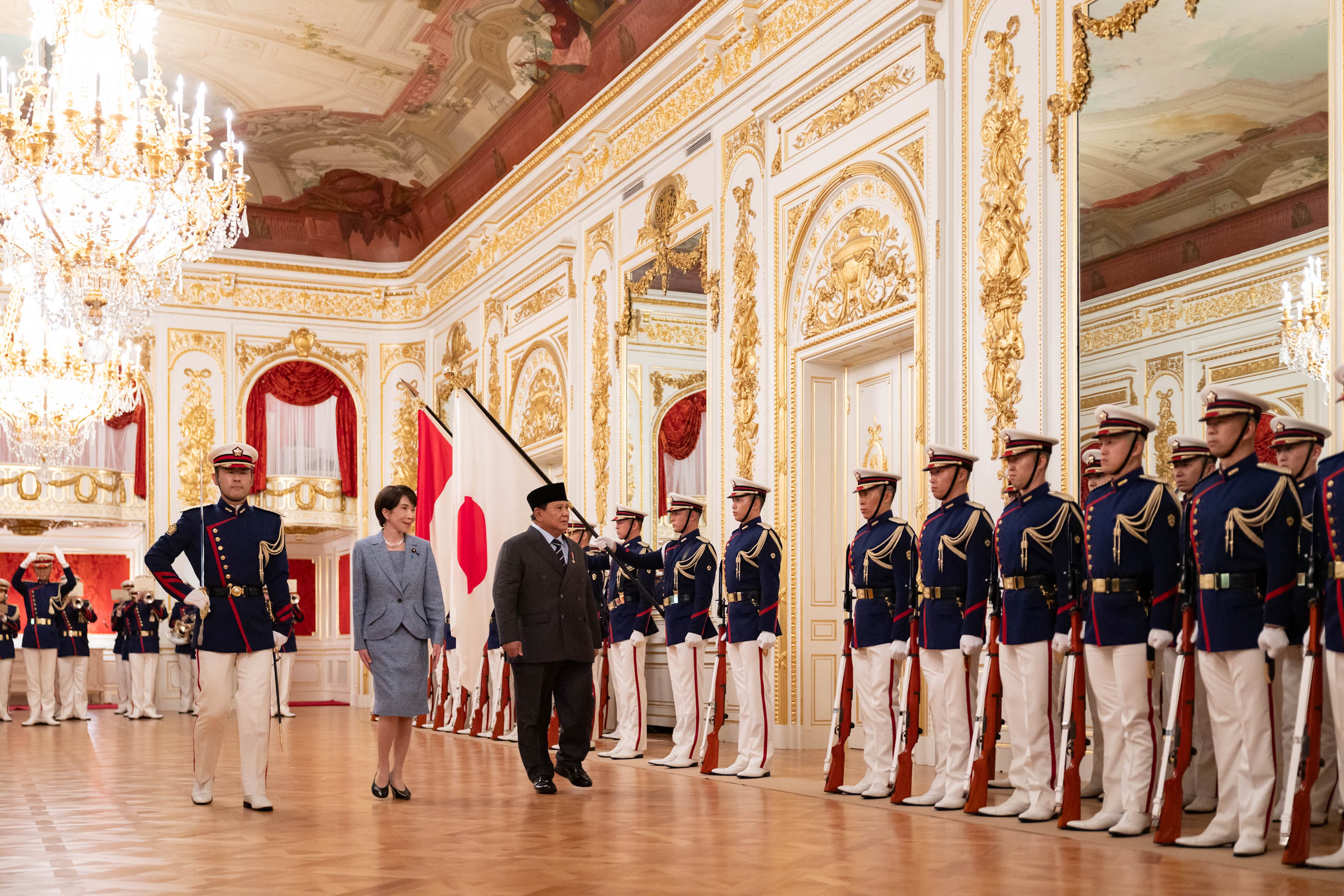 Salute and guard of honor ceremony (3)