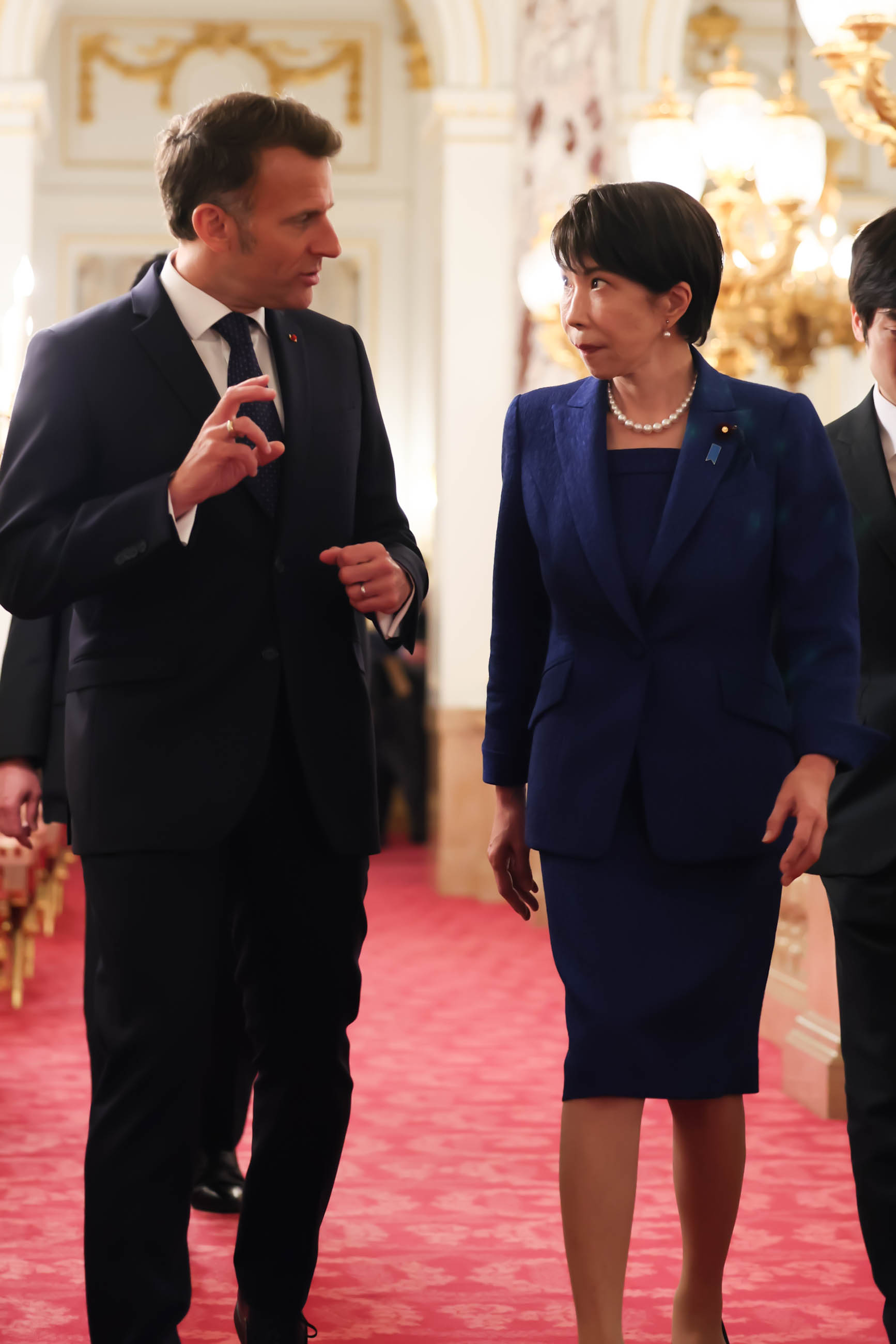 The two leaders ahead of the salute and guard of honor ceremony (2)