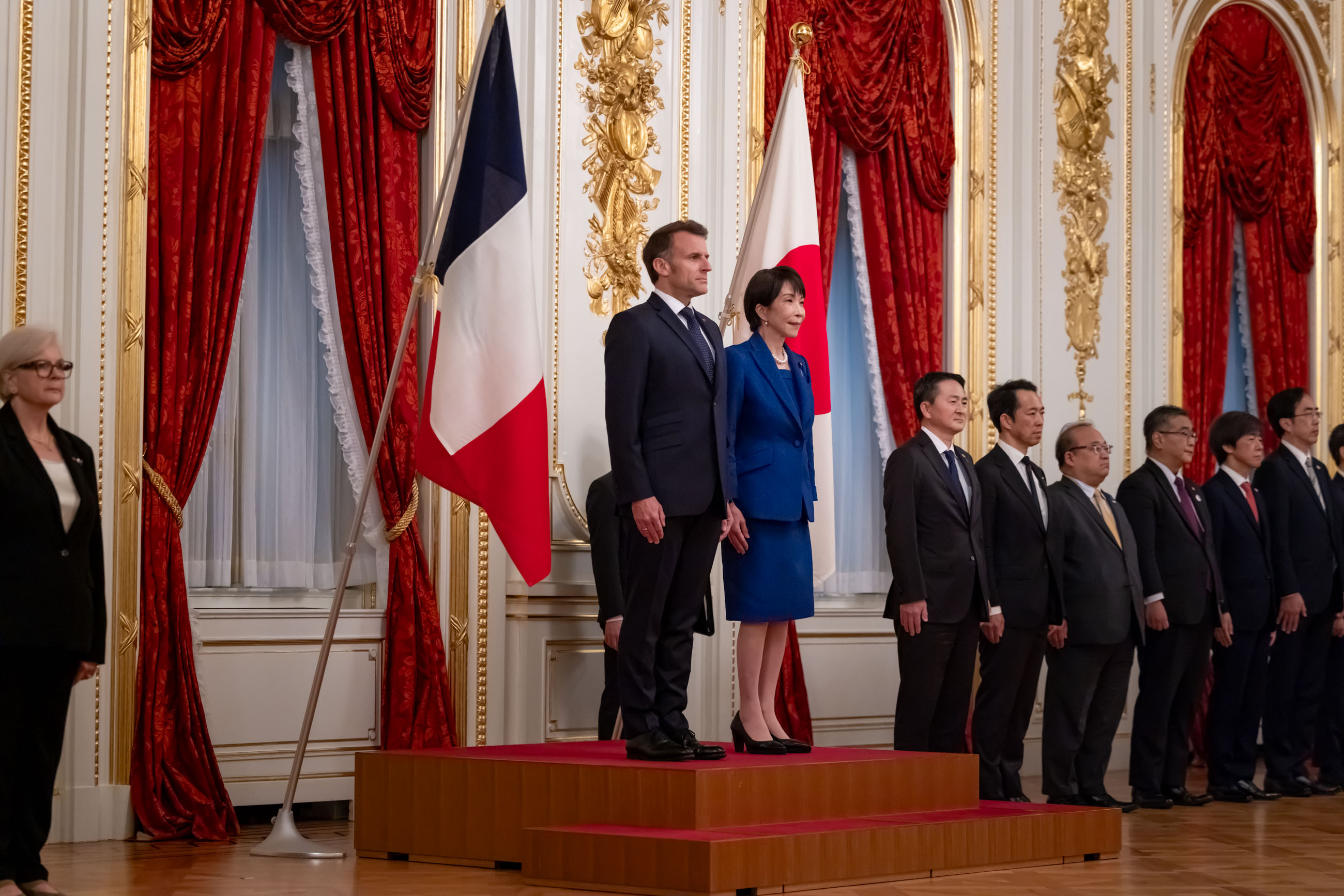 Salute and guard of honor ceremony (2)