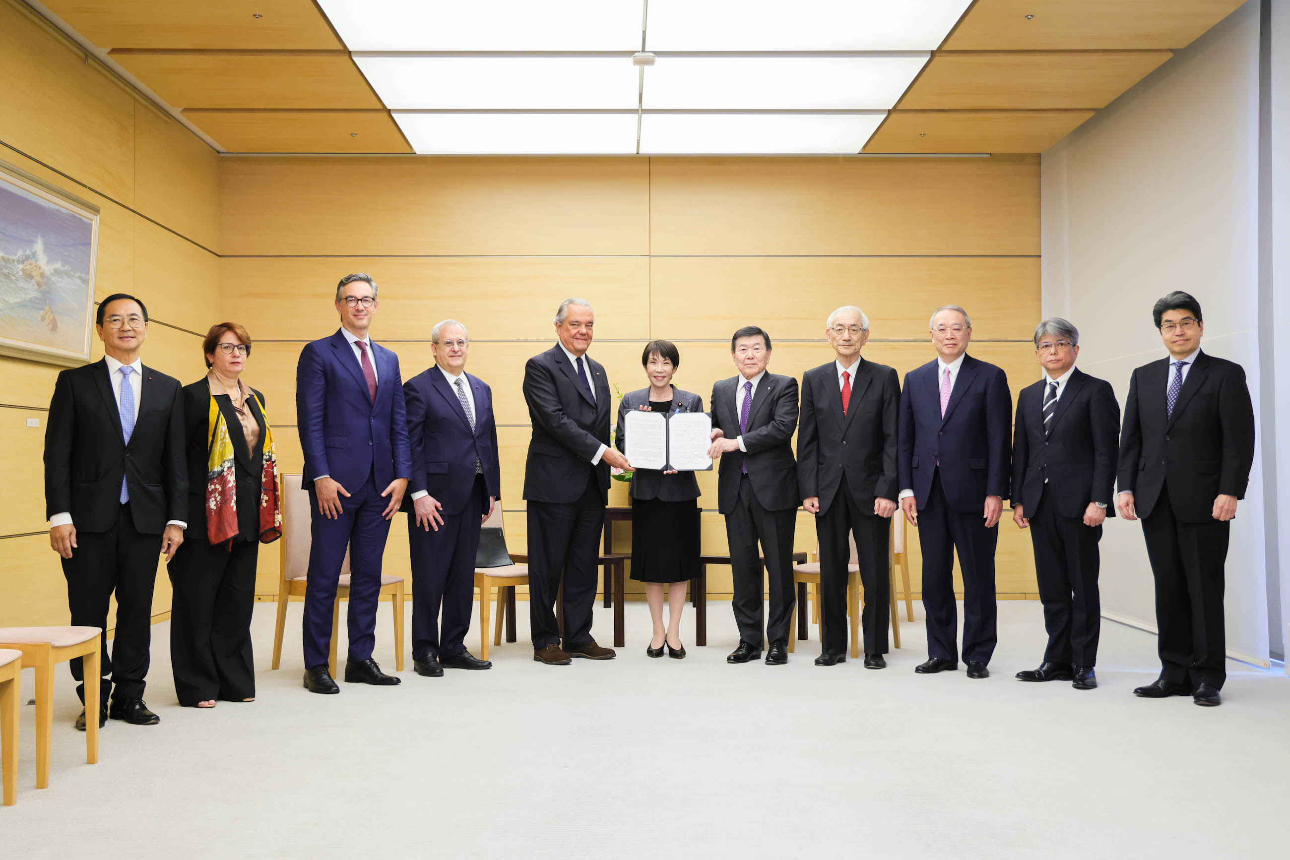 Prime Minister Takaichi receiving a courtesy call (1)