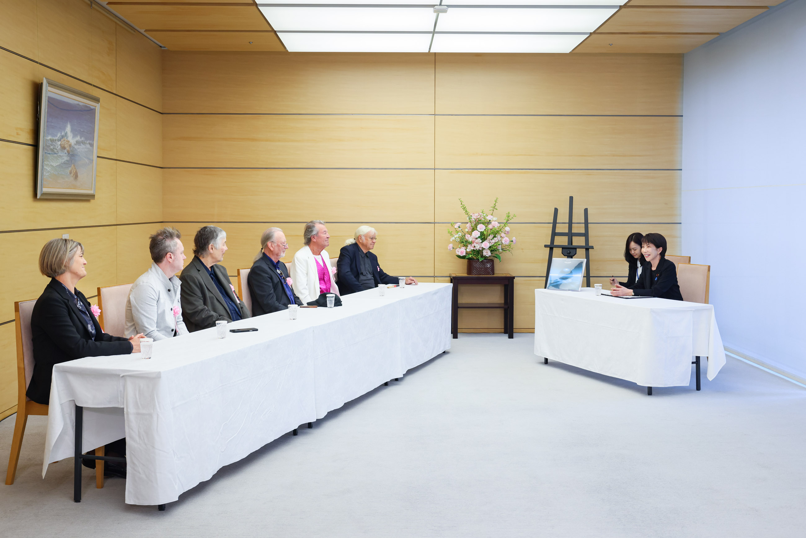 Prime Minister Takaichi receiving a courtesy call (1)