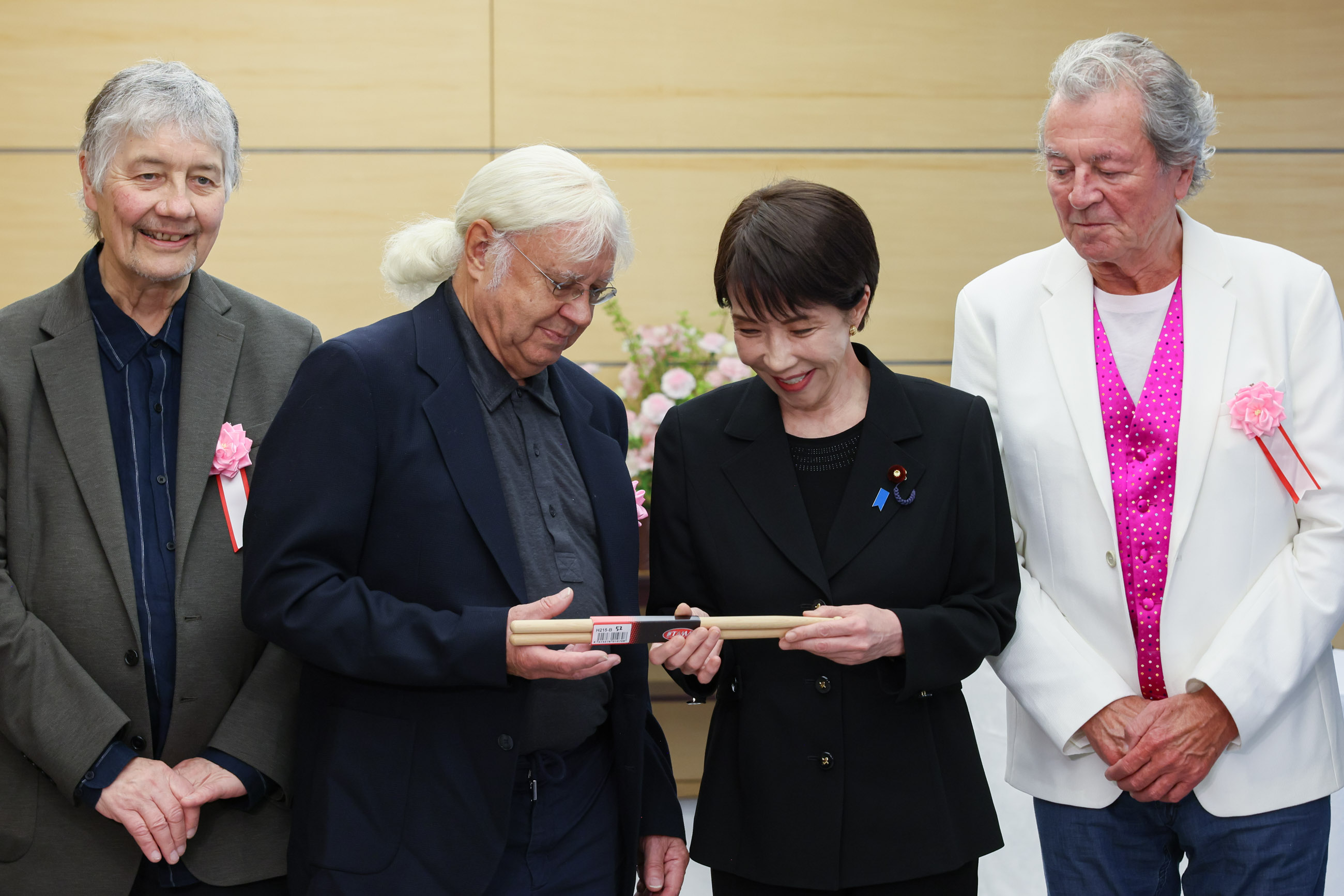 Prime Minister Takaichi receiving a courtesy call (5)