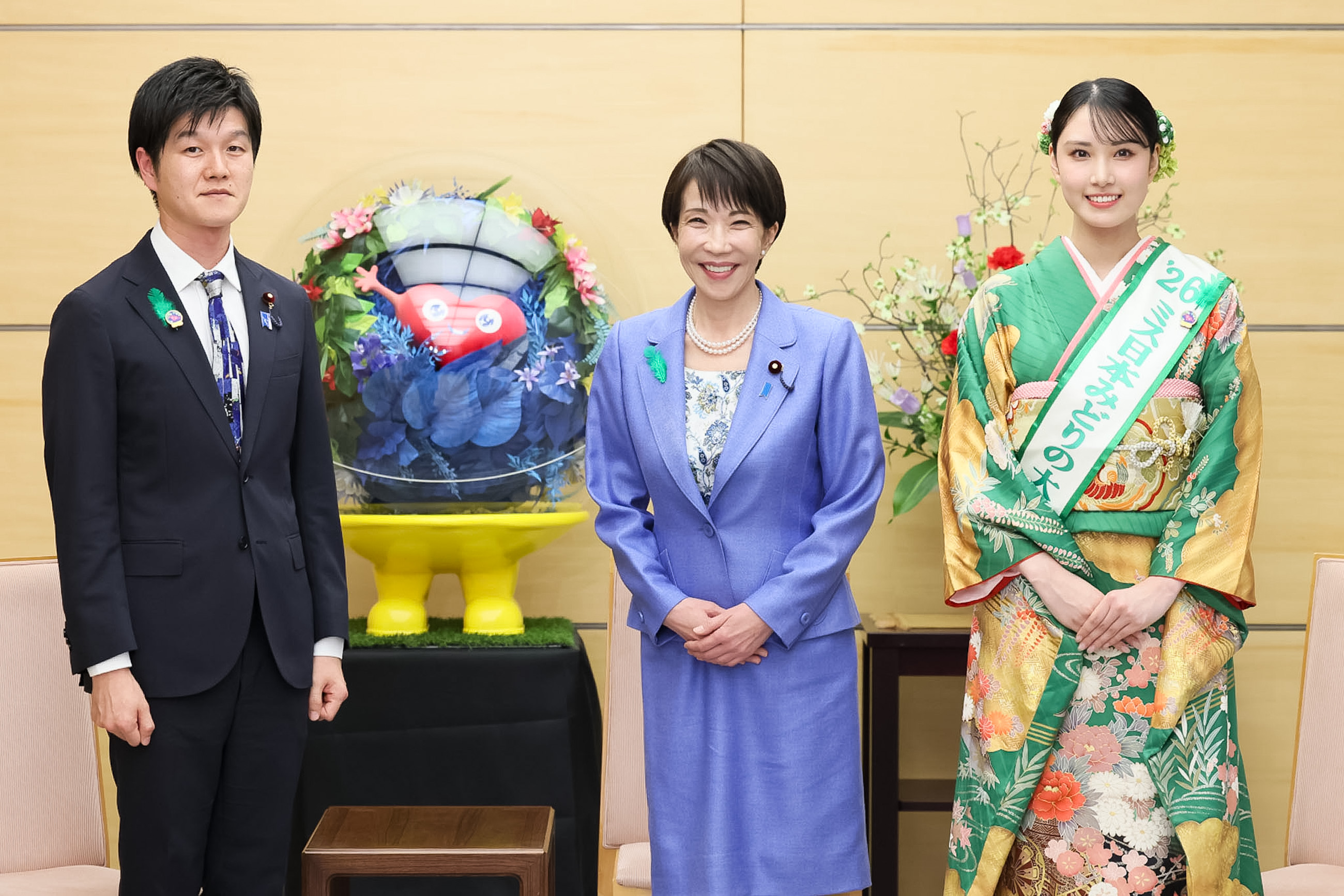 Prime Minister Takaichi receiving a courtesy call (1)