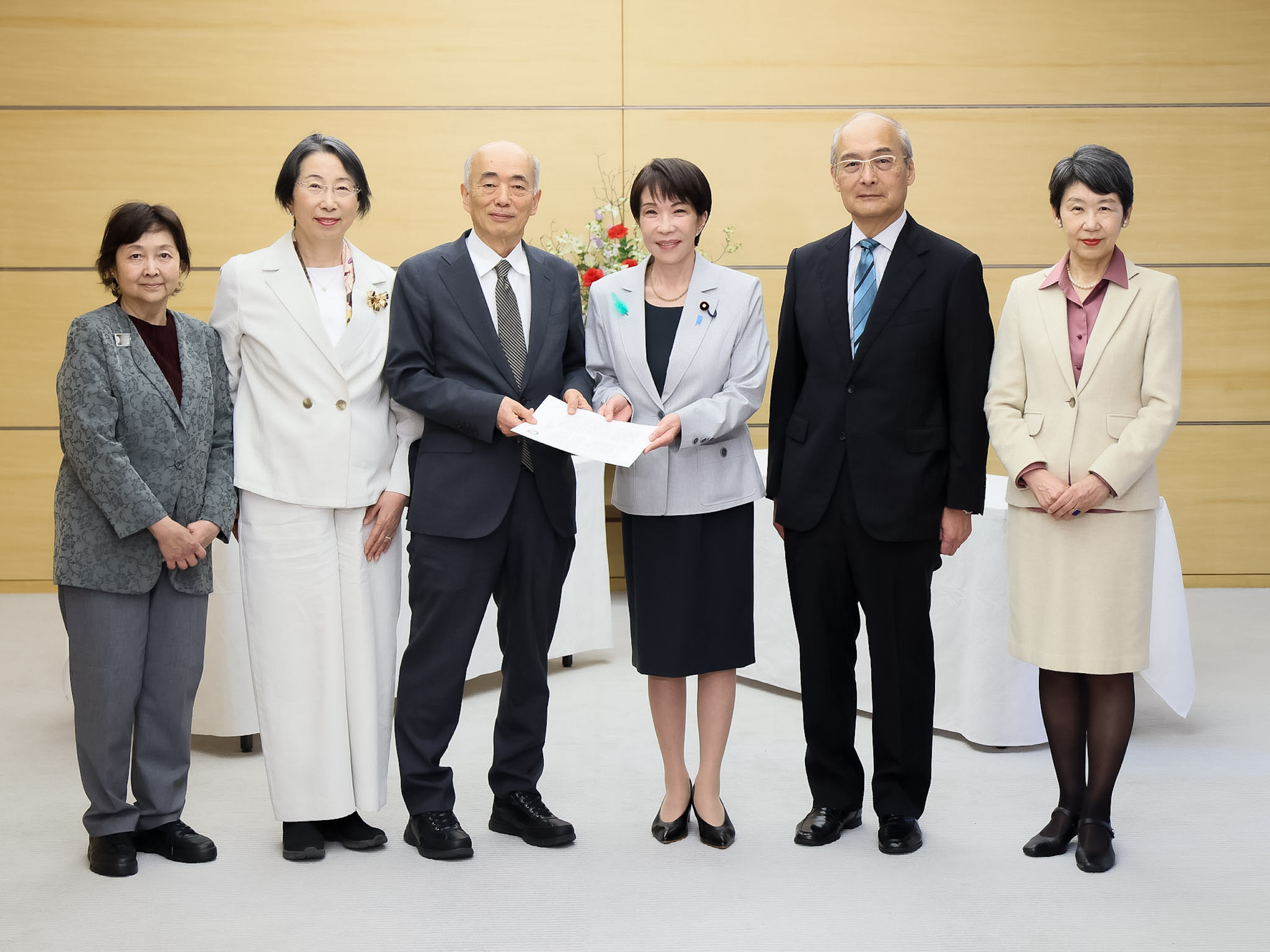 Prime Minister Takaichi receiving a courtesy call (1)