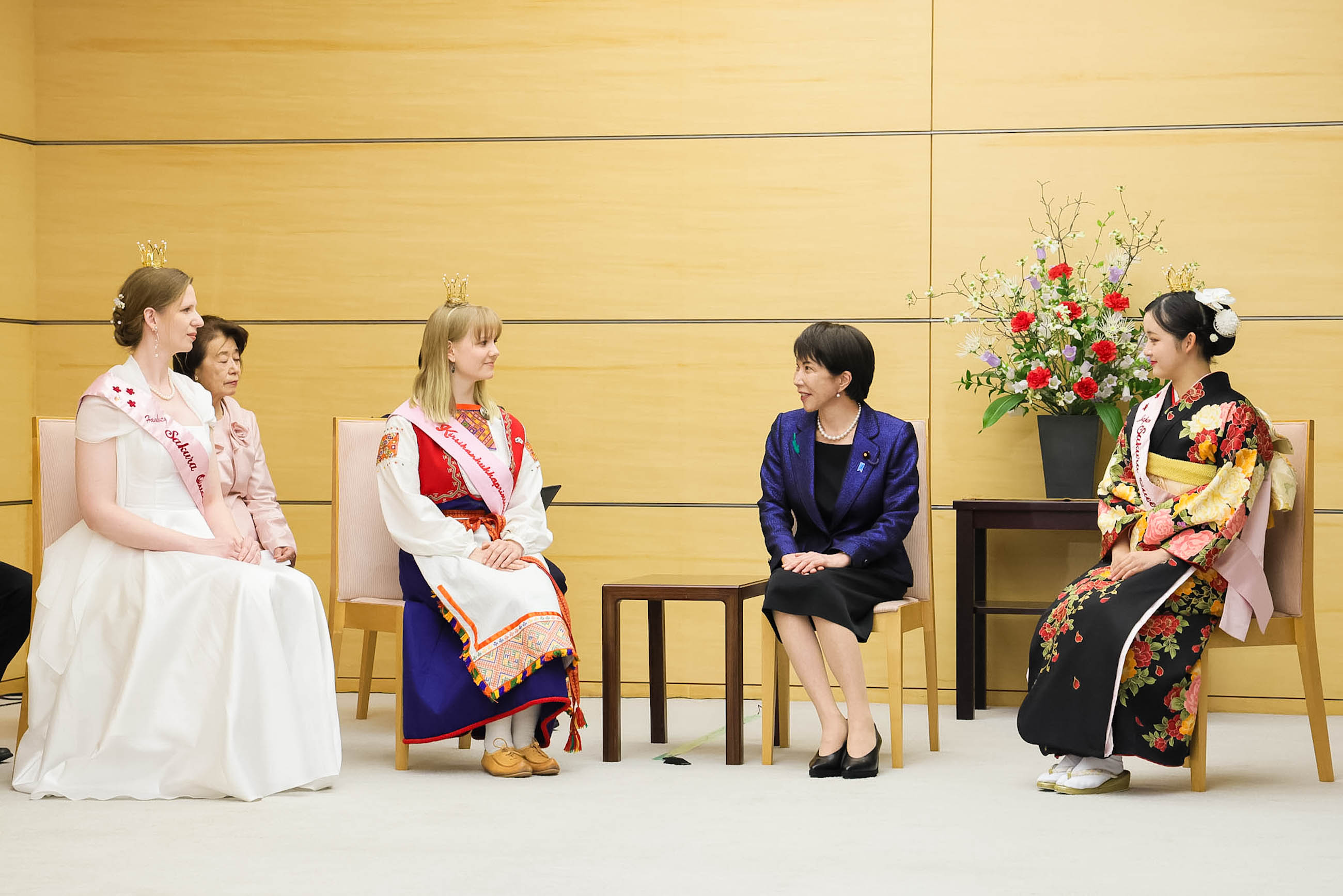 Prime Minister Takaichi receiving a courtesy call (4)