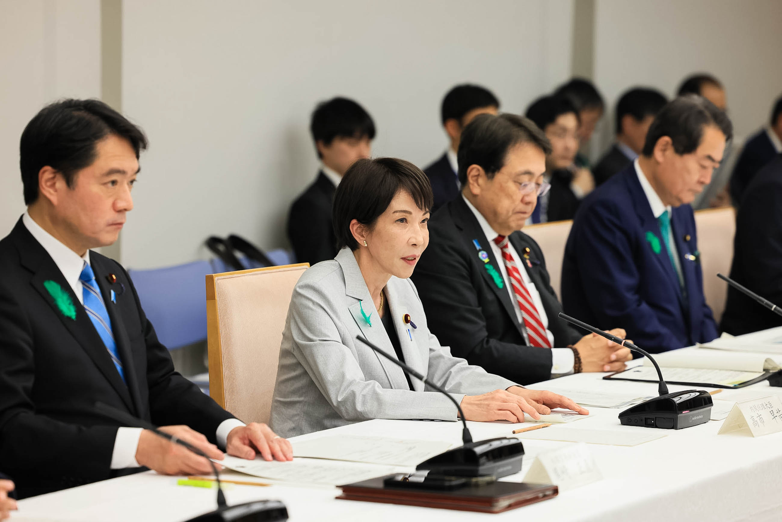 Prime Minister Takaichi wrapping up the meeting (1)