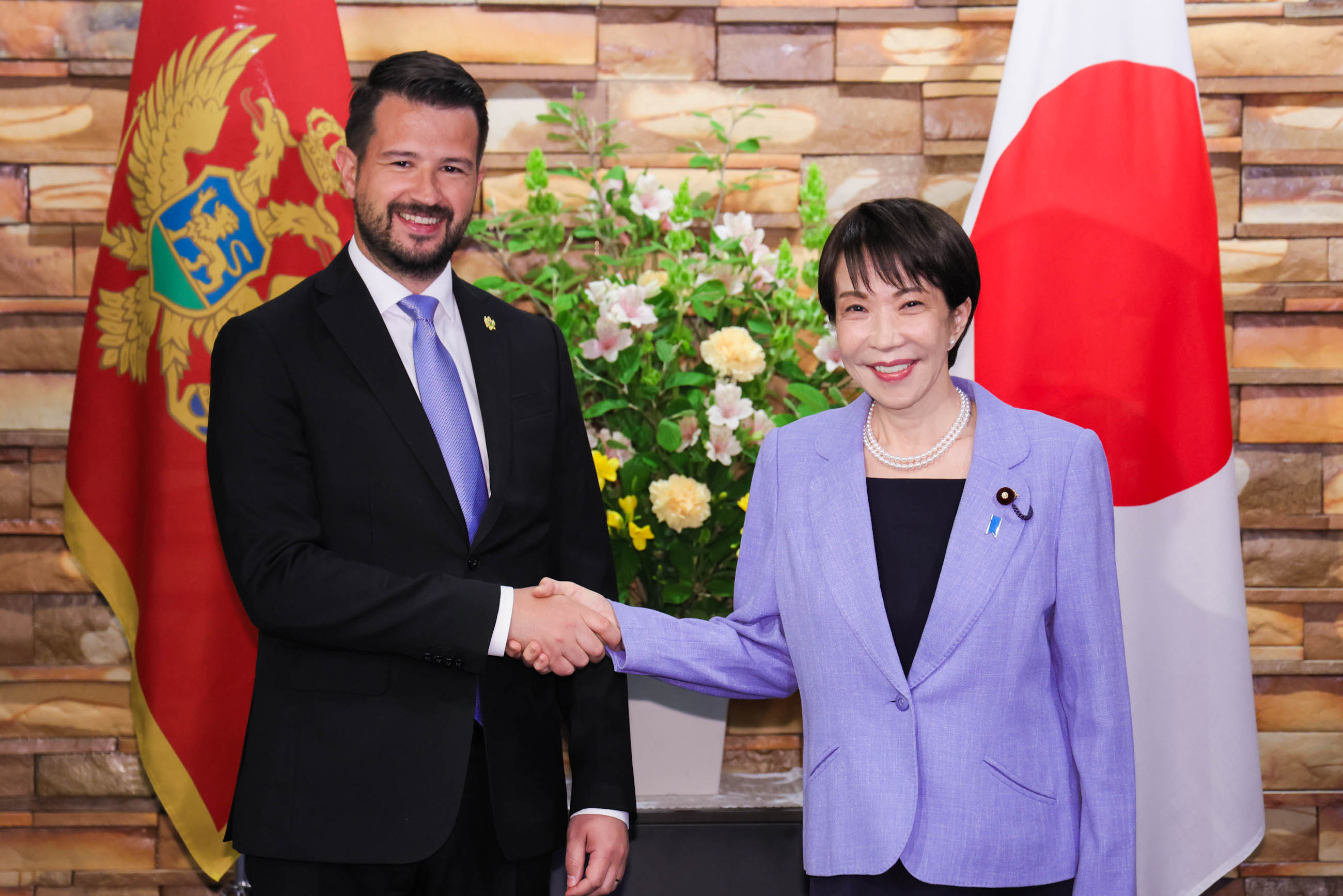 Prime Minister Takaichi holding a meeting with President Milatović (1)