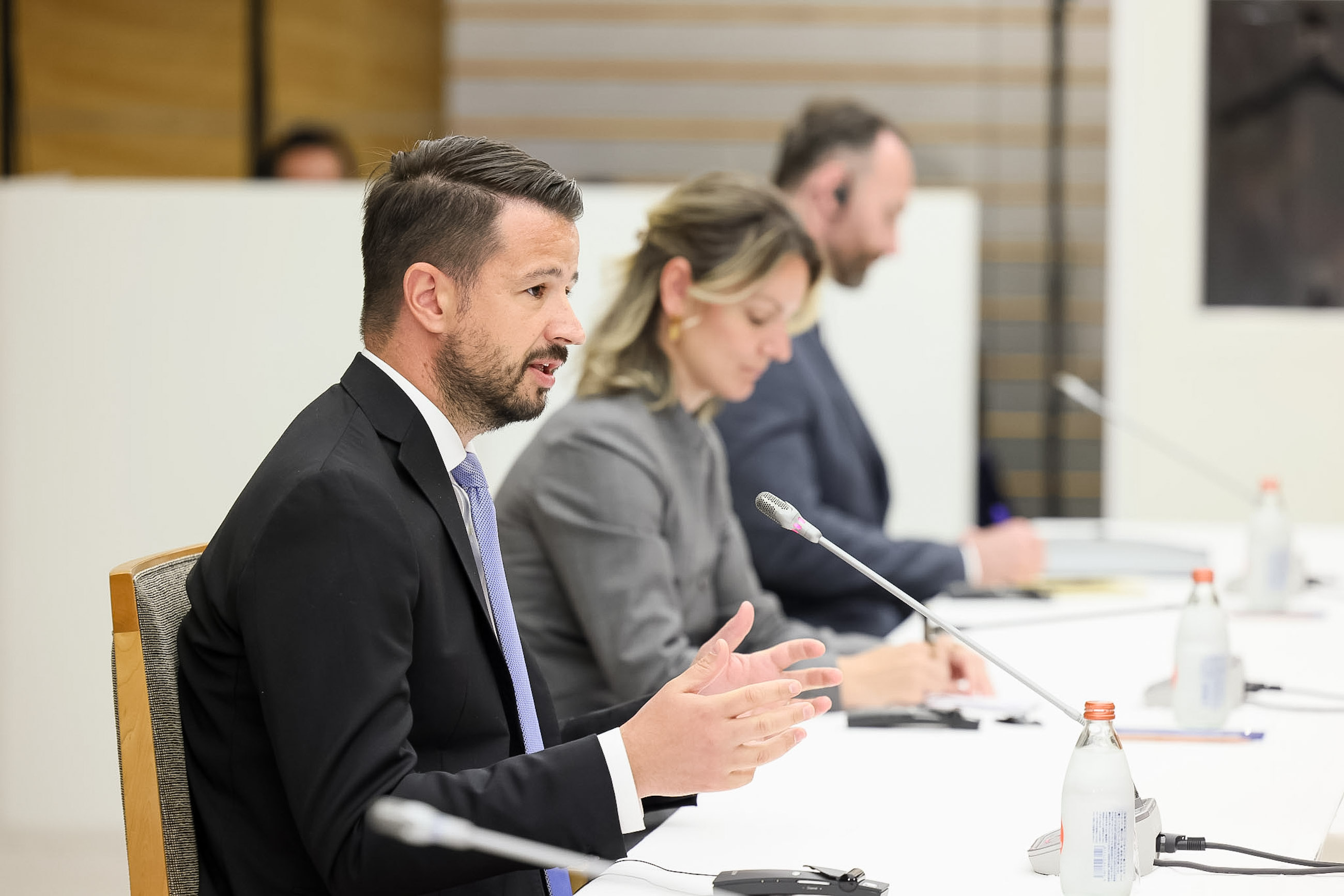 Prime Minister Takaichi holding a meeting with President Milatović (6)