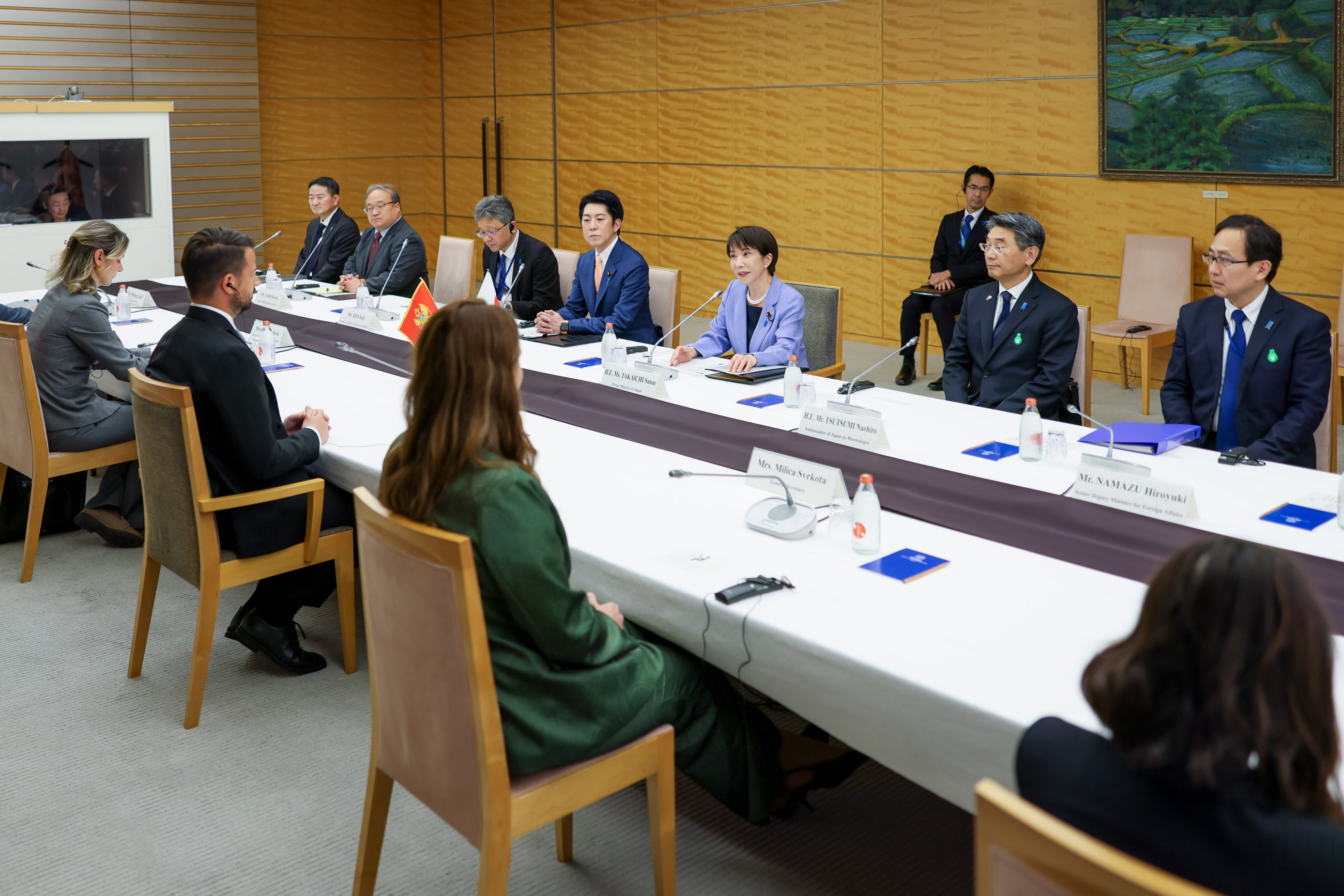 Prime Minister Takaichi holding a meeting with President Milatović (8)
