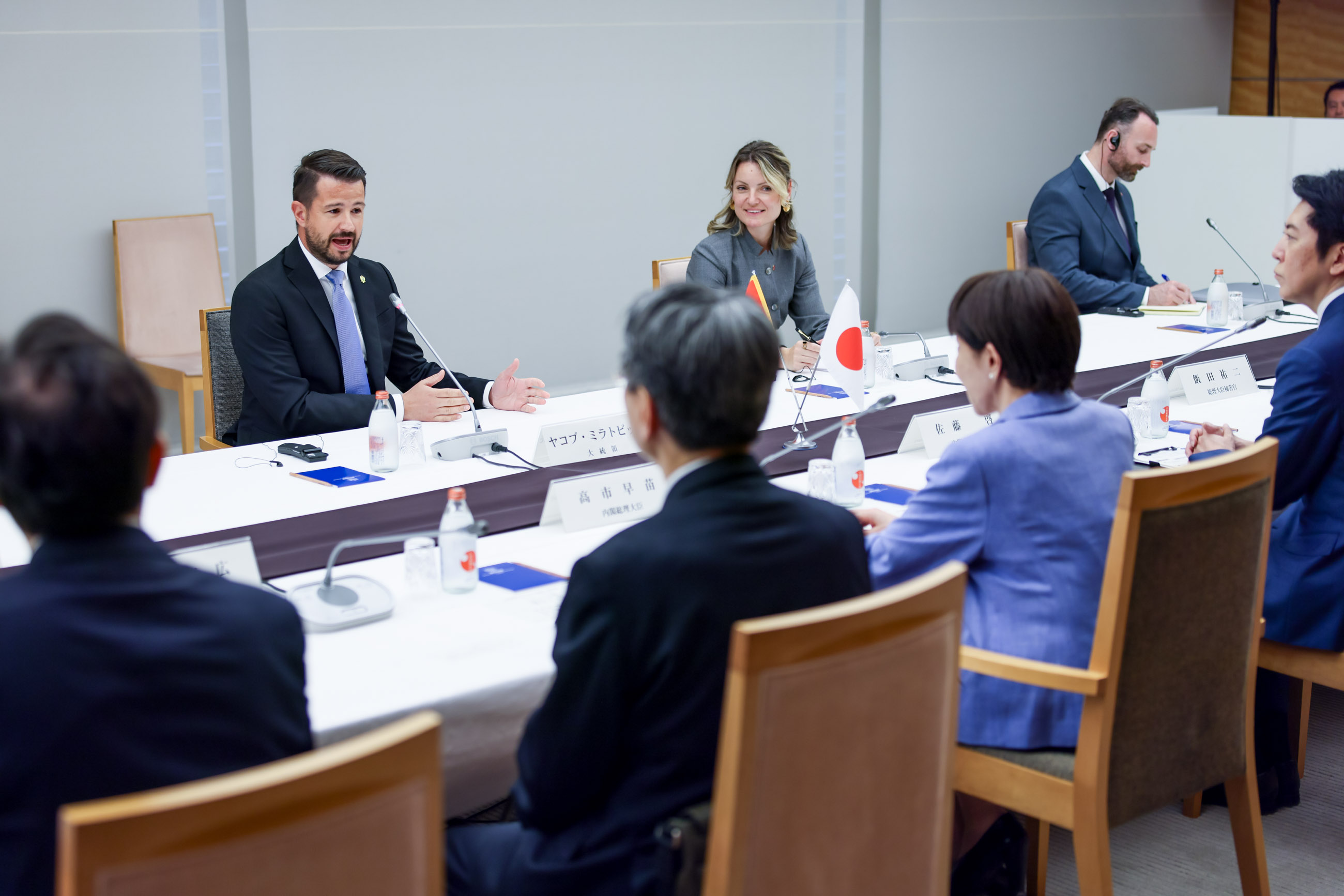 Prime Minister Takaichi holding a meeting with President Milatović (10)