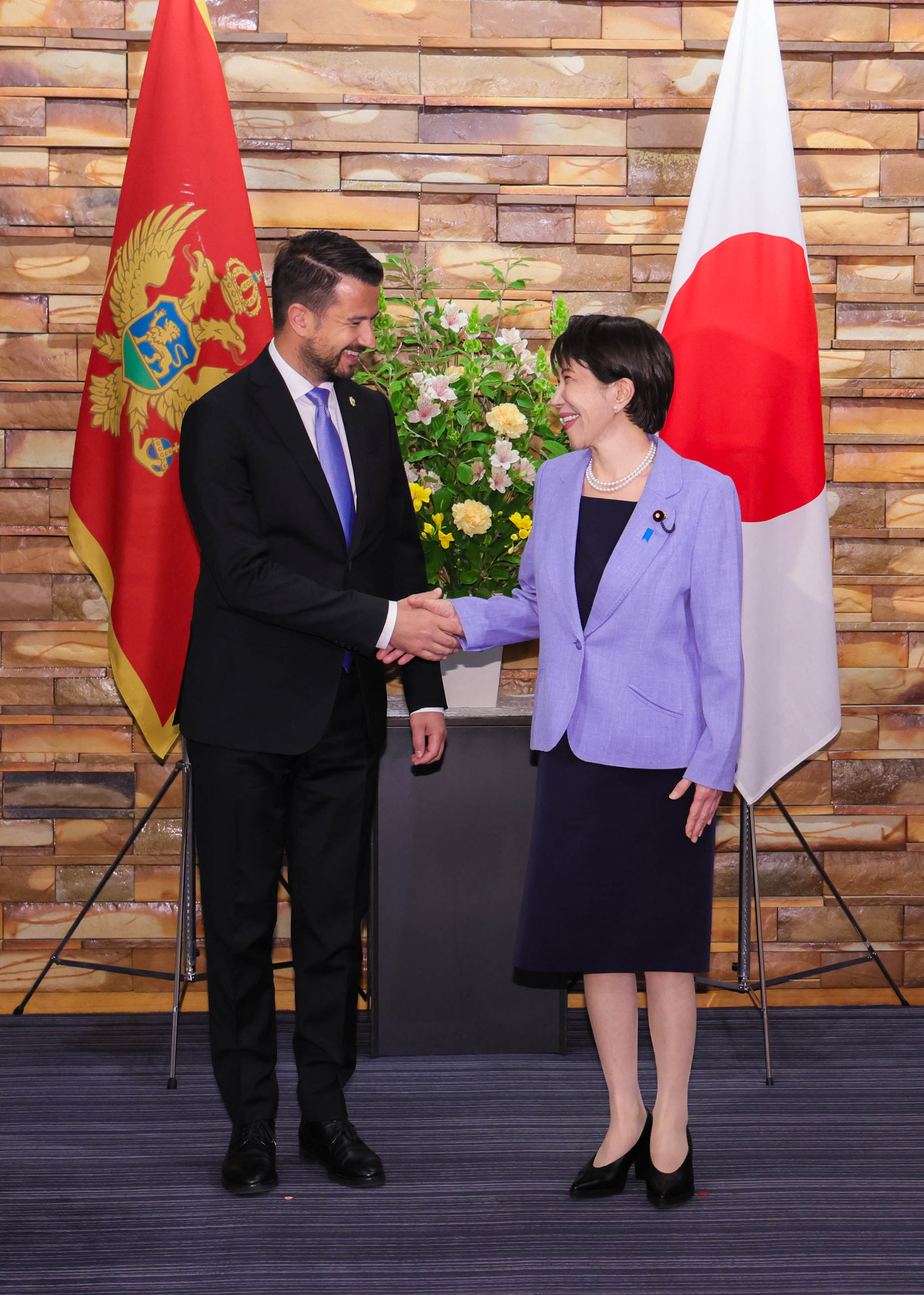 Prime Minister Takaichi holding a meeting with President Milatović (2)