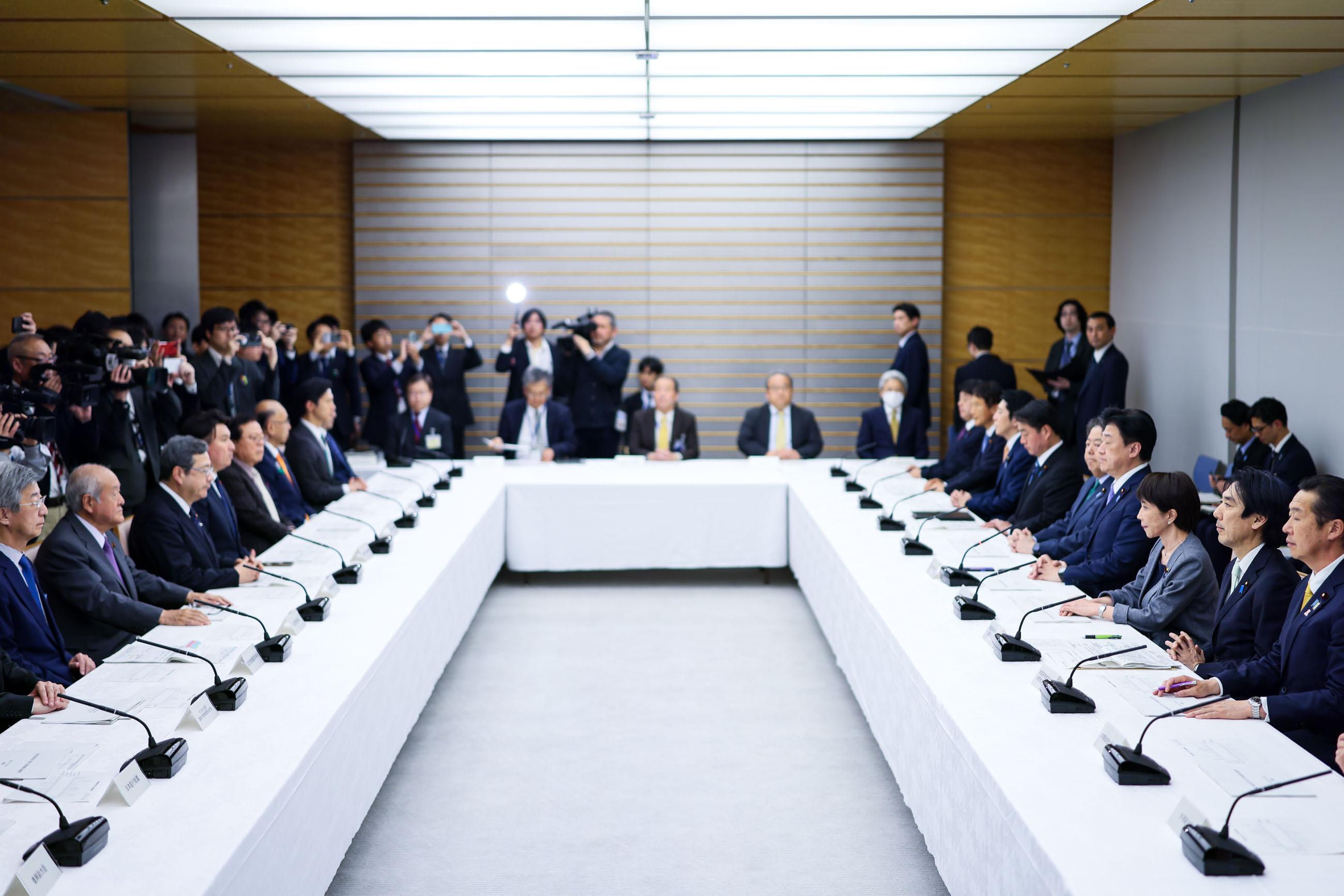 Prime Minister Takaichi attending the meeting (3)