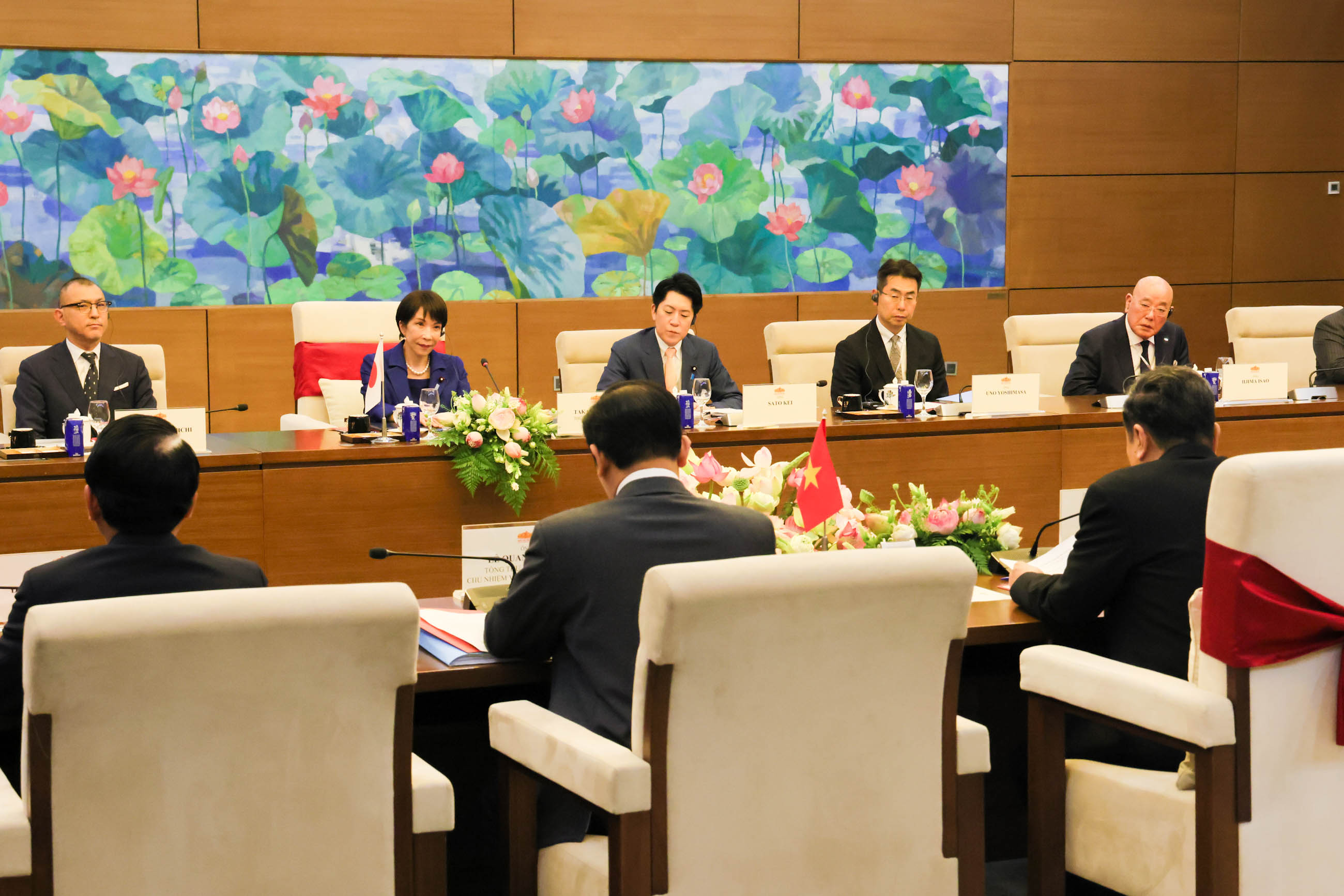 Meeting with H.E. Mr. Tran Thanh Man, President of the National Assembly of Viet Nam (5)
