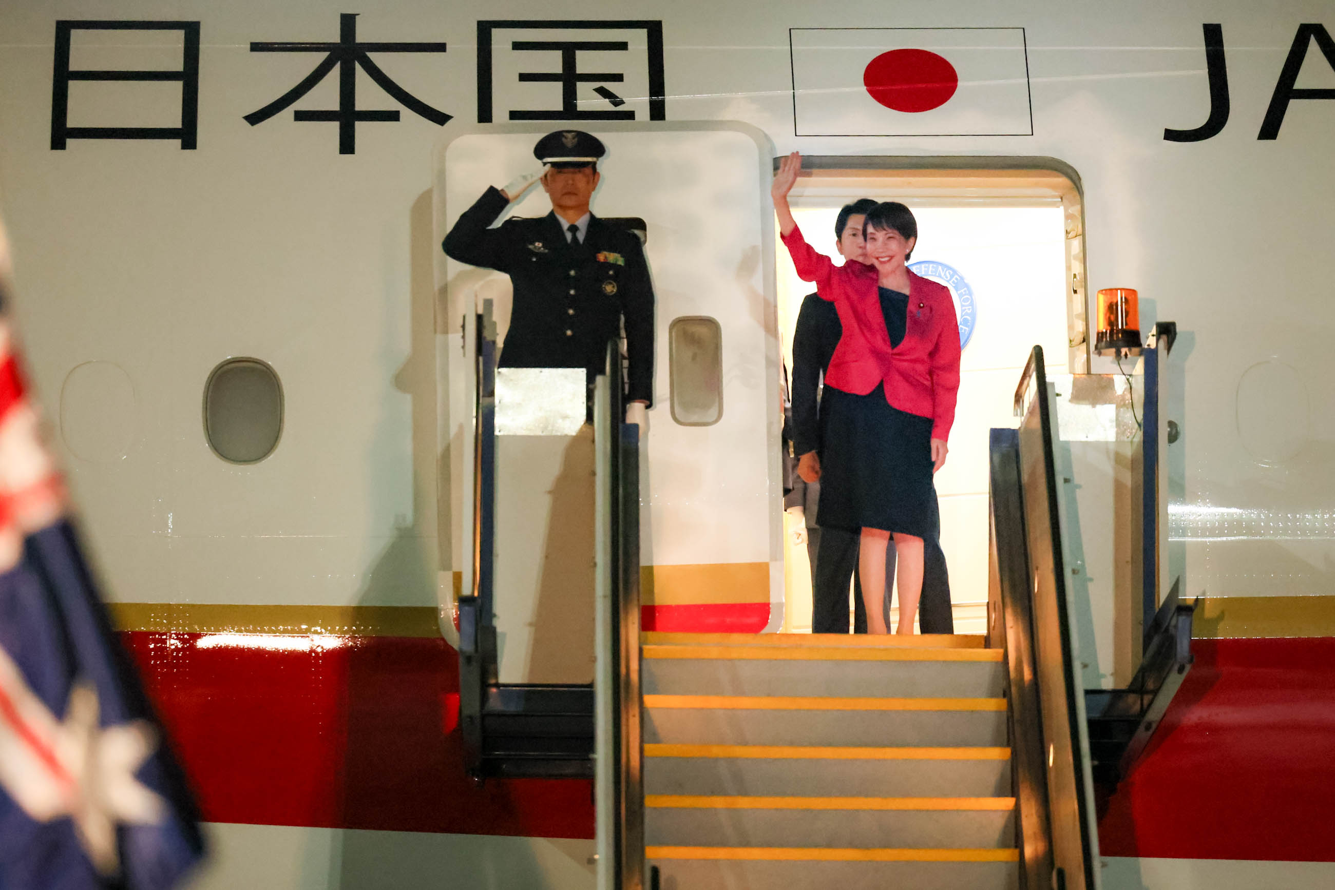 Prime Minister Takaichi arriving in Australia (1)