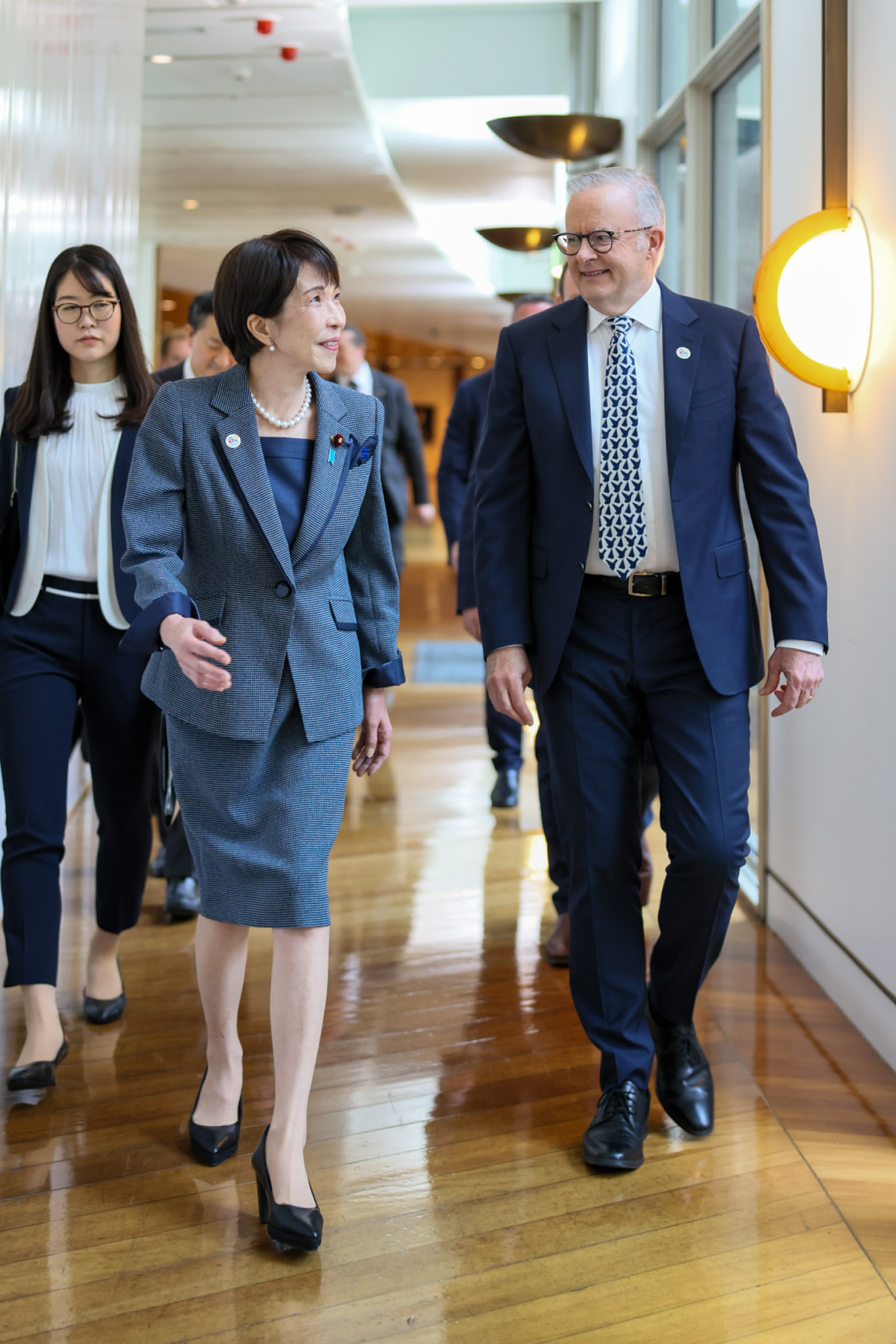 Prime Minister Takaichi ahead of the Japan-Australia Summit Meeting (small group meeting) (1)
