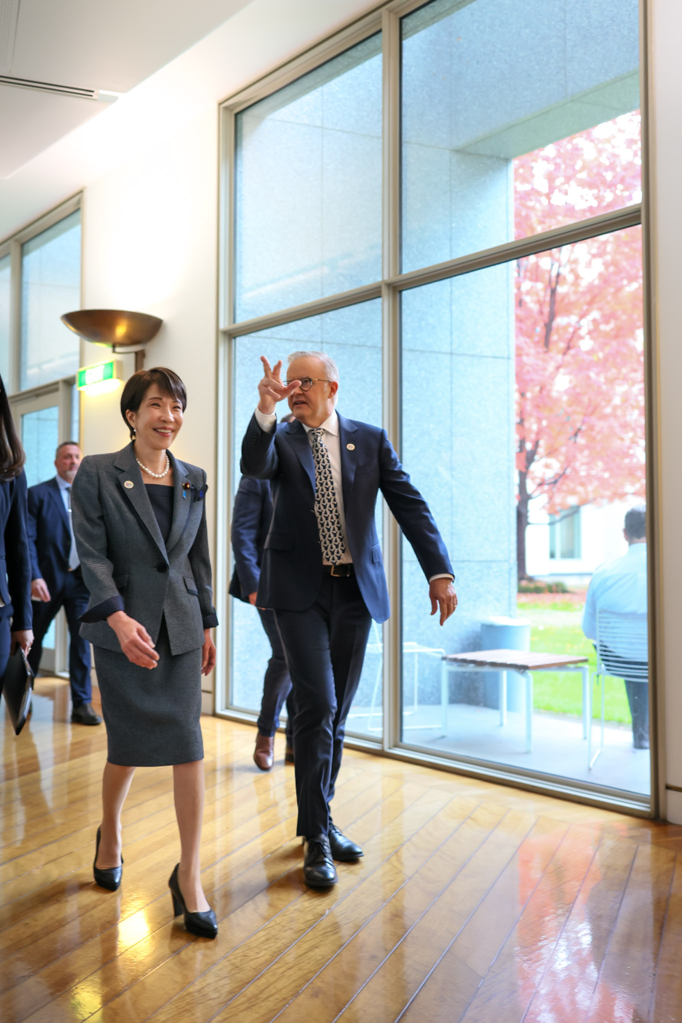 Prime Minister Takaichi ahead of the Japan-Australia Summit Meeting (small group meeting) (2)