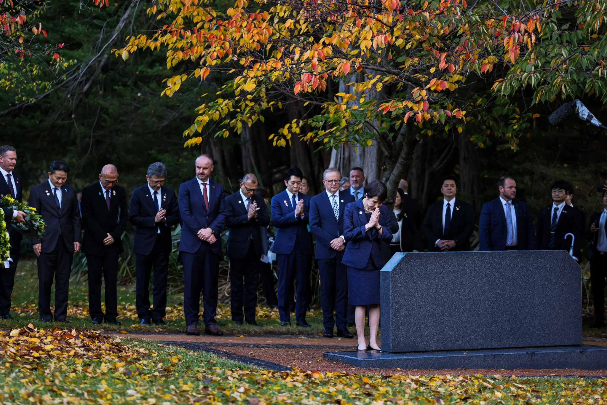 Prime Minister Takaichi offering flowers at the memorial for the late Mr. ABE Shinzo, former Prime Minister of Japan (4)