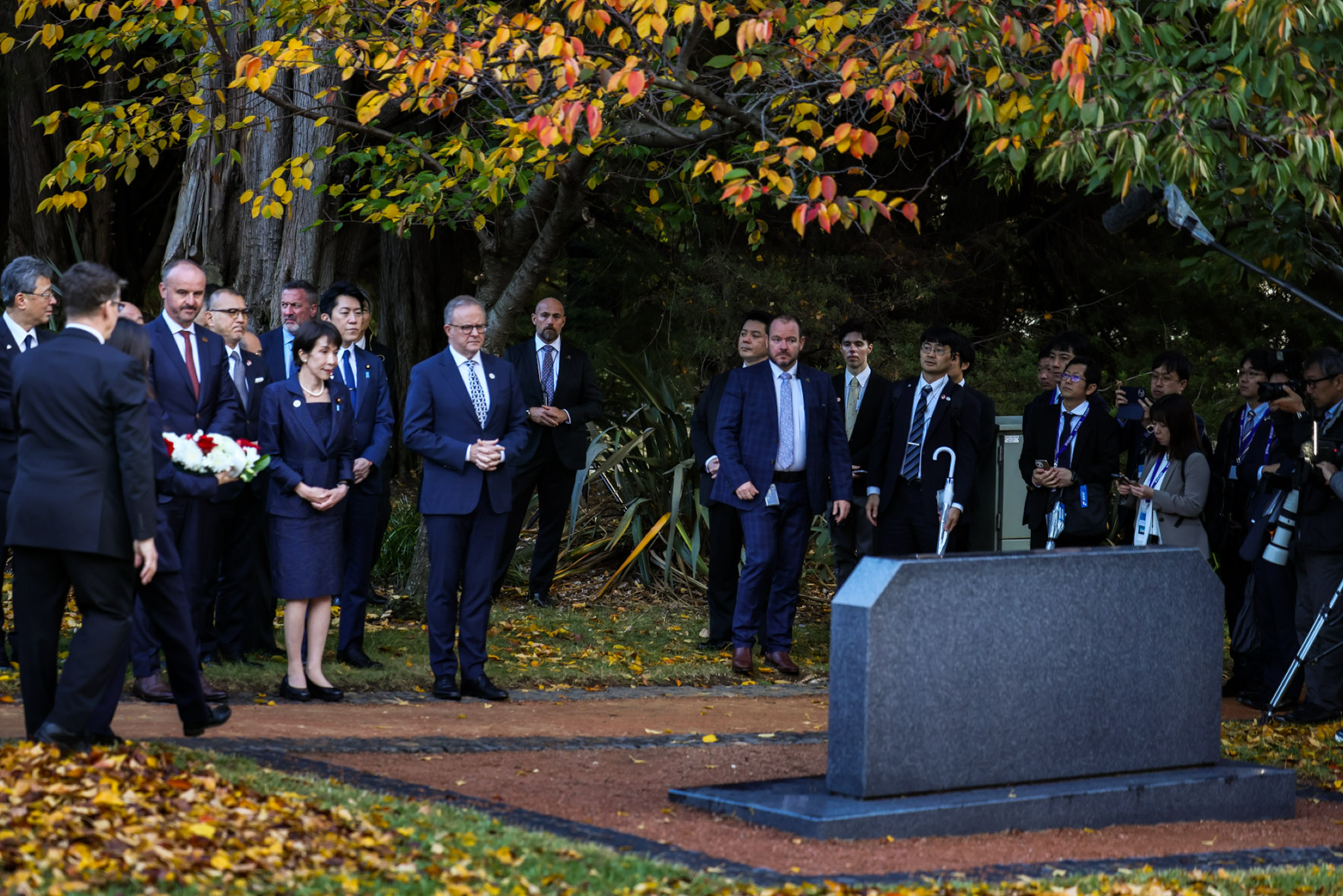 Prime Minister Takaichi offering flowers at the memorial for the late Mr. ABE Shinzo, former Prime Minister of Japan (2)