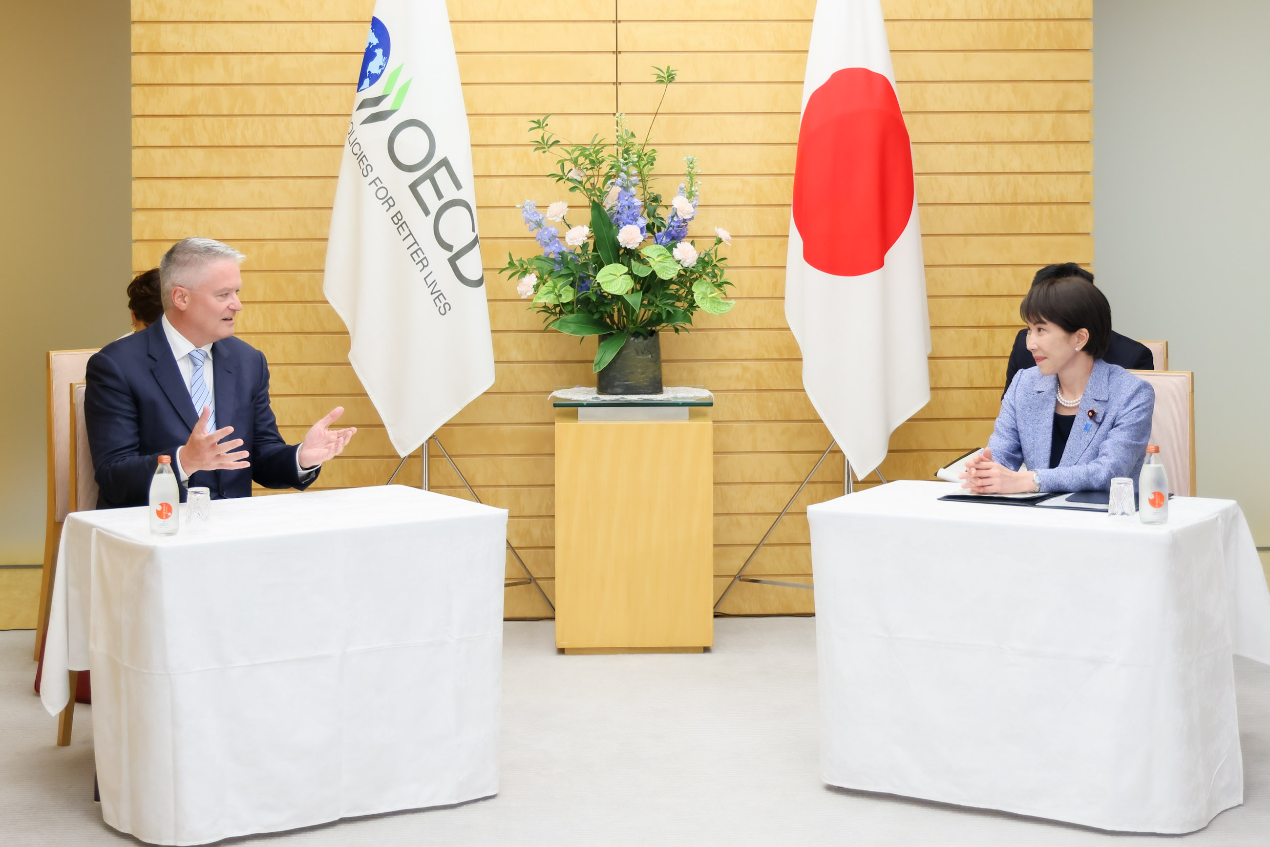 Prime Minister Takaichi receiving a courtesy call (1)