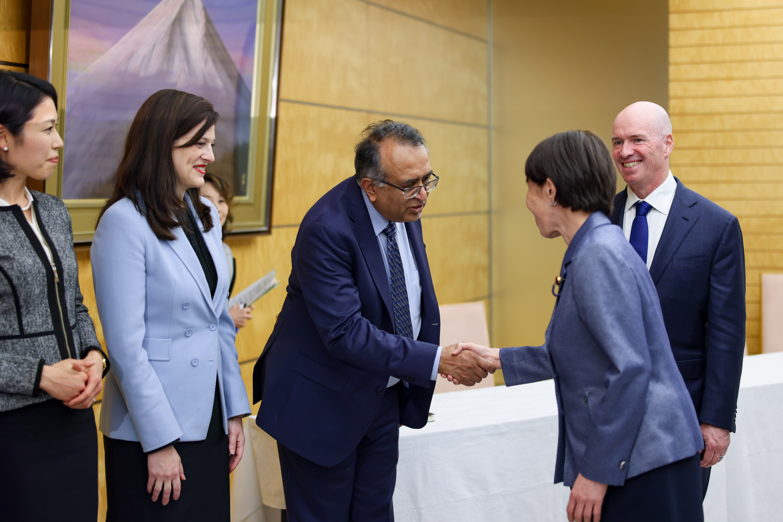 Prime Minister Takaichi receiving a courtesy call (3)