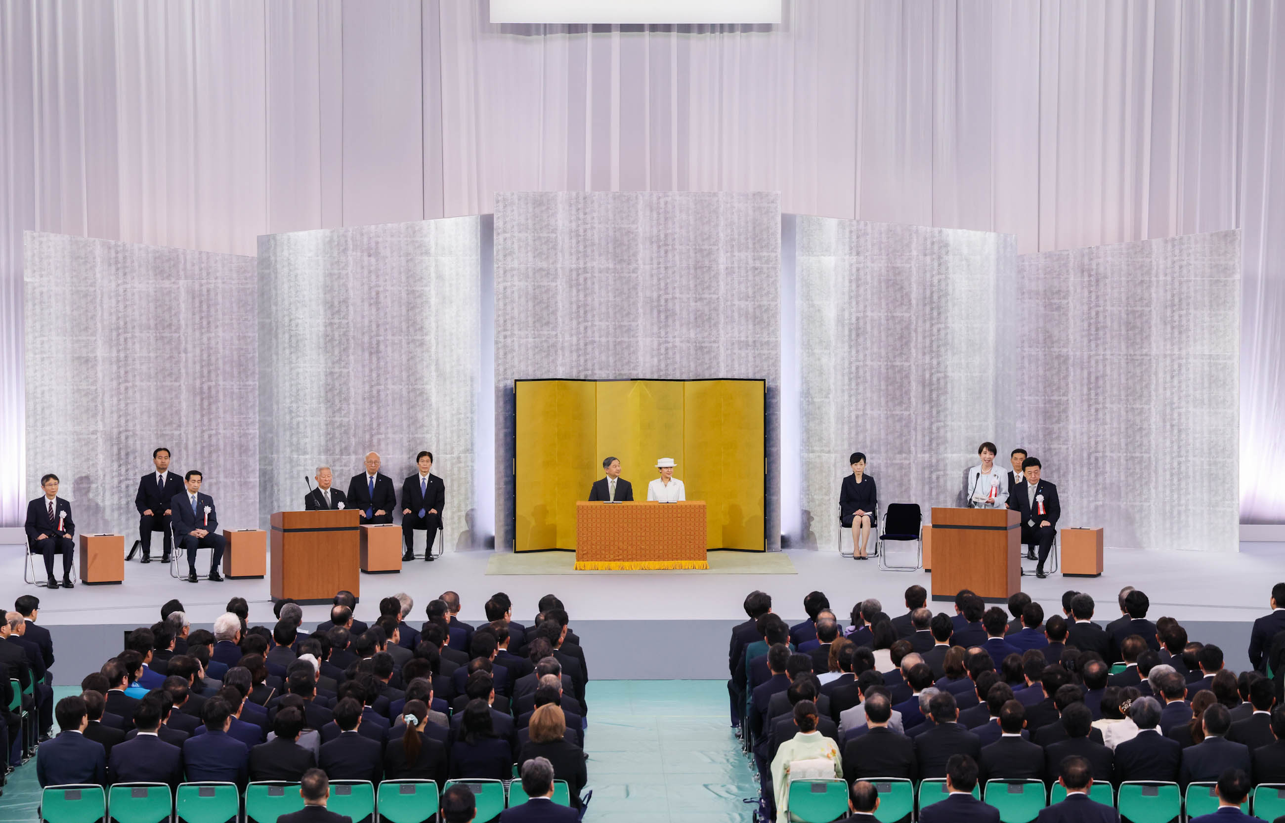 Prime Minister Takaichi delivering a congratulatory address (2)