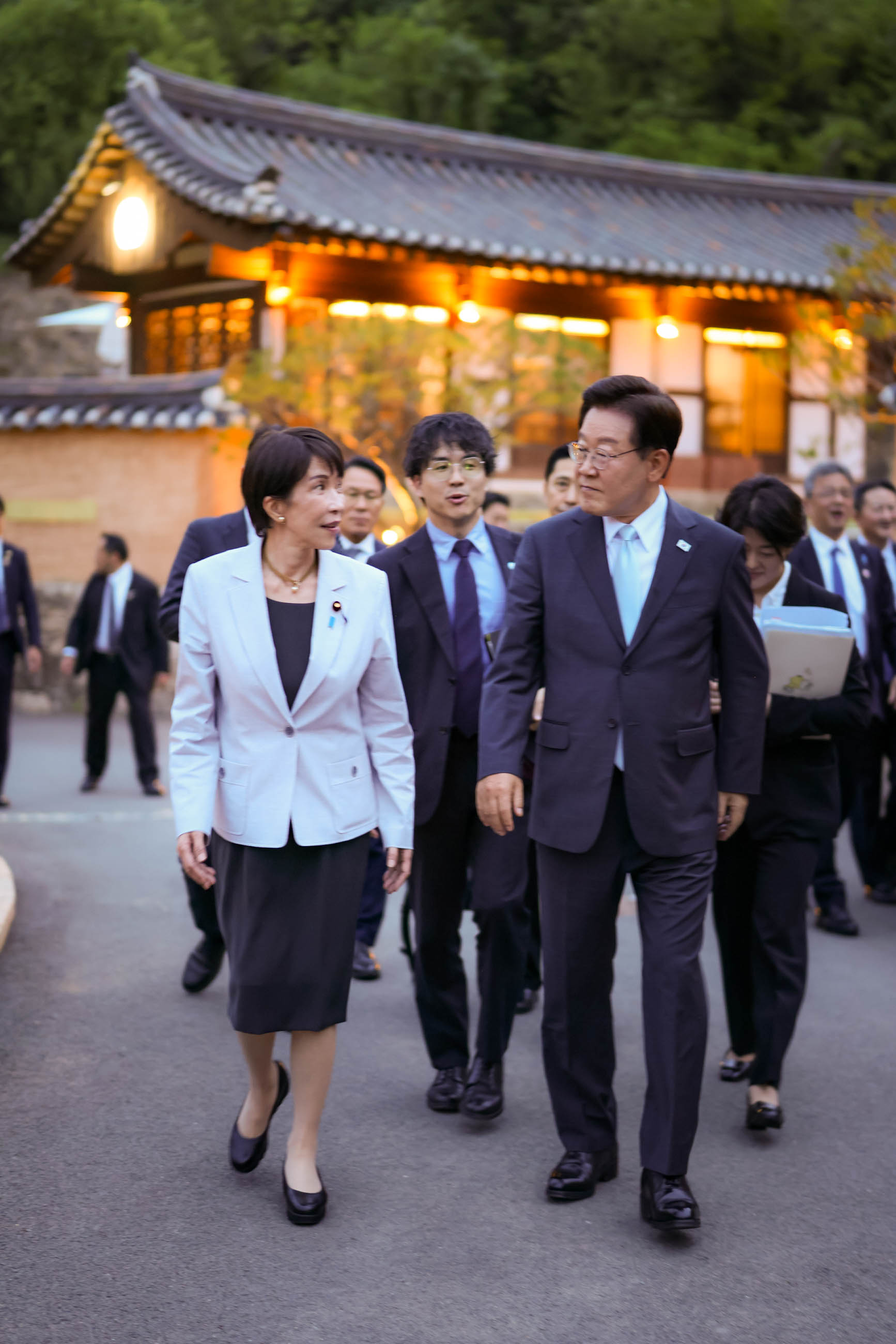 The two leaders ahead of the post-dinner event (1)