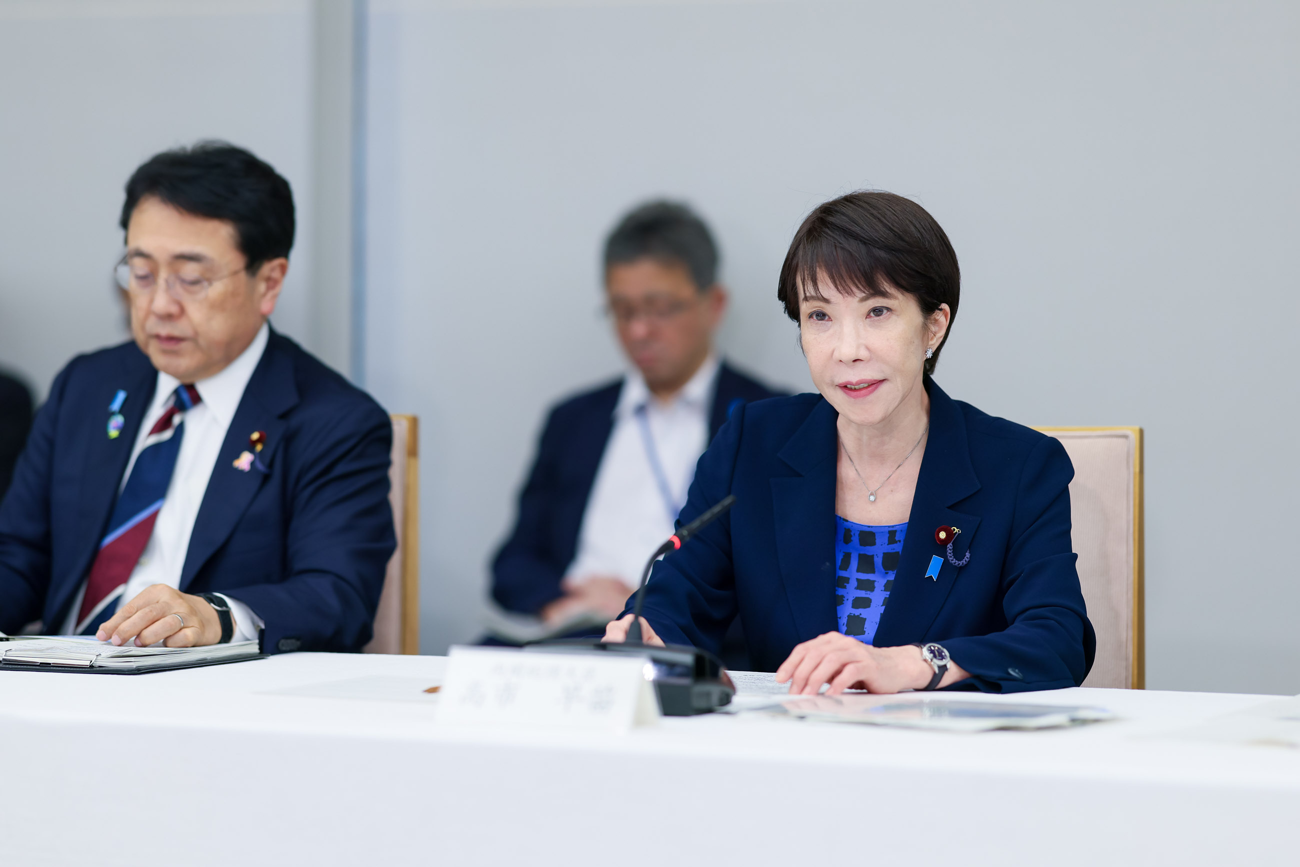Prime Minister Takaichi wrapping up the meeting (2)
