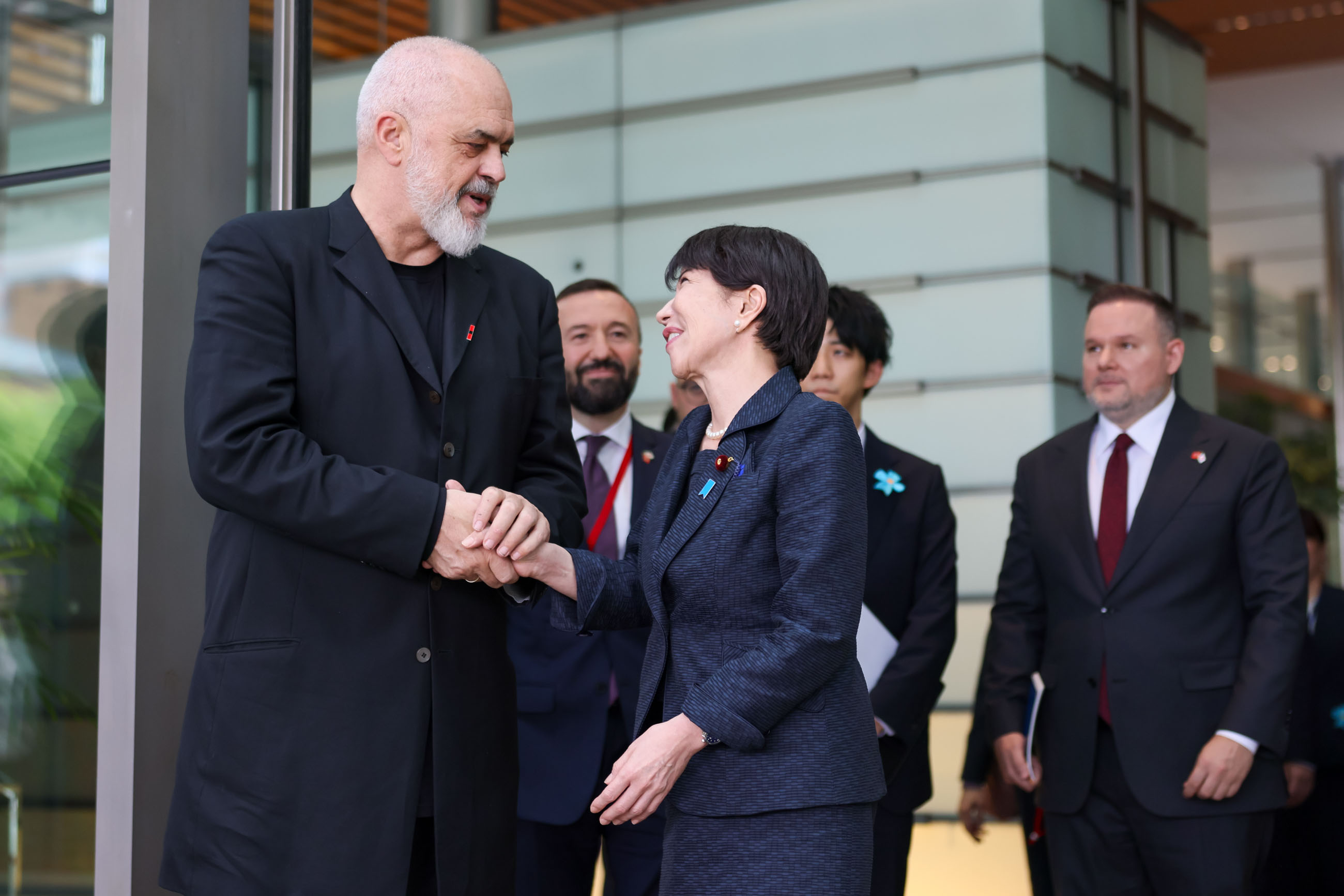Prime Minister Takaichi seeing off Prime Minister Edi Rama (2)