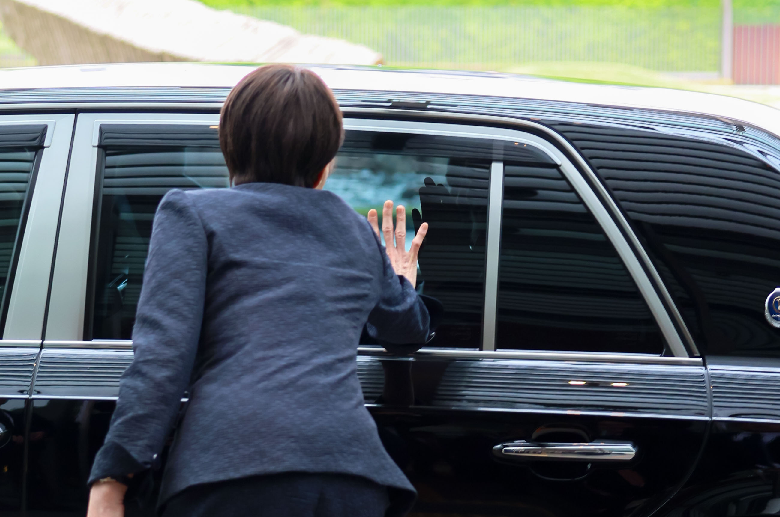 Prime Minister Takaichi seeing off Prime Minister Edi Rama (3)