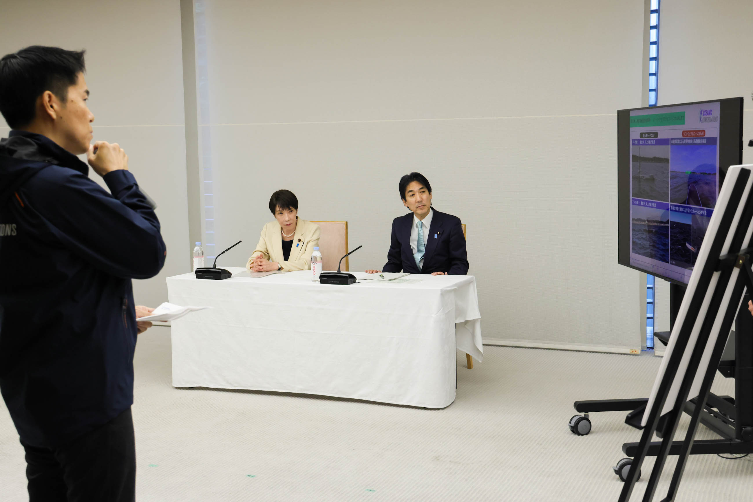 Scene from the exchange of views session (3)