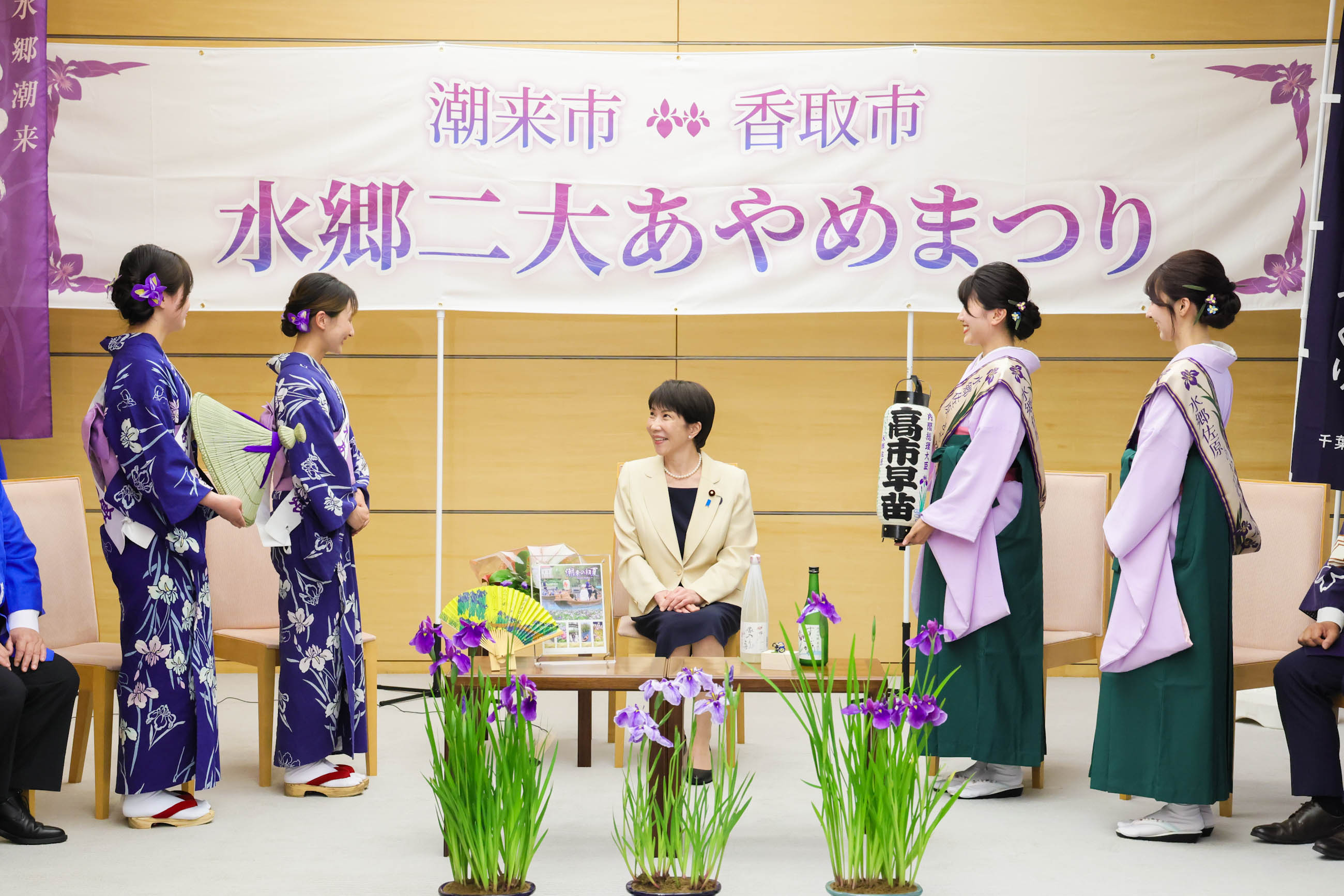 Prime Minister Takaichi receiving a courtesy call (4)