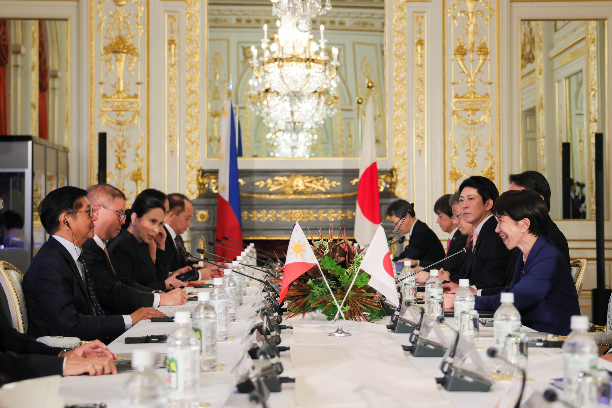 Japan-Philippines Summit Meeting (3)